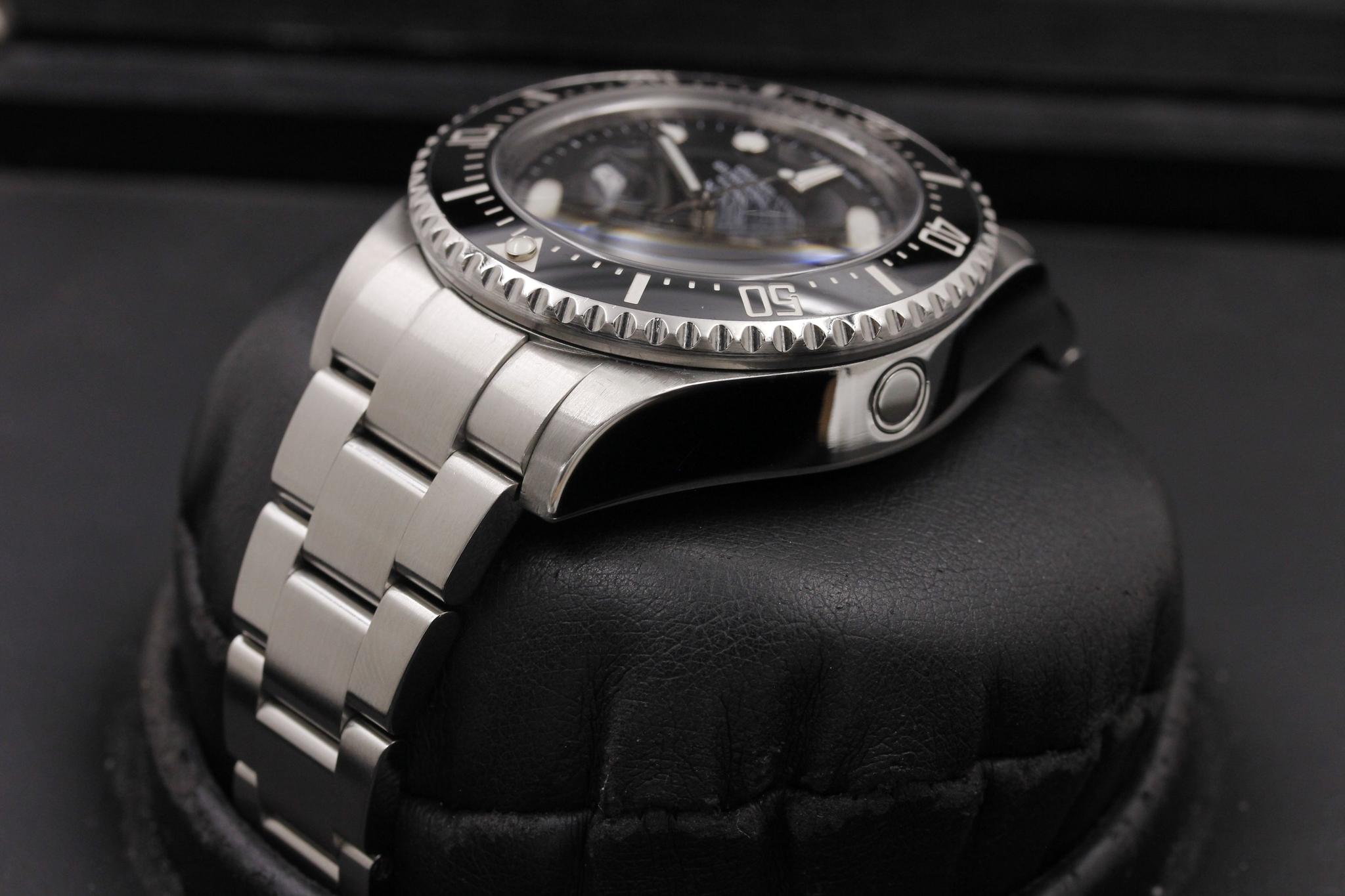 Watch Image 5