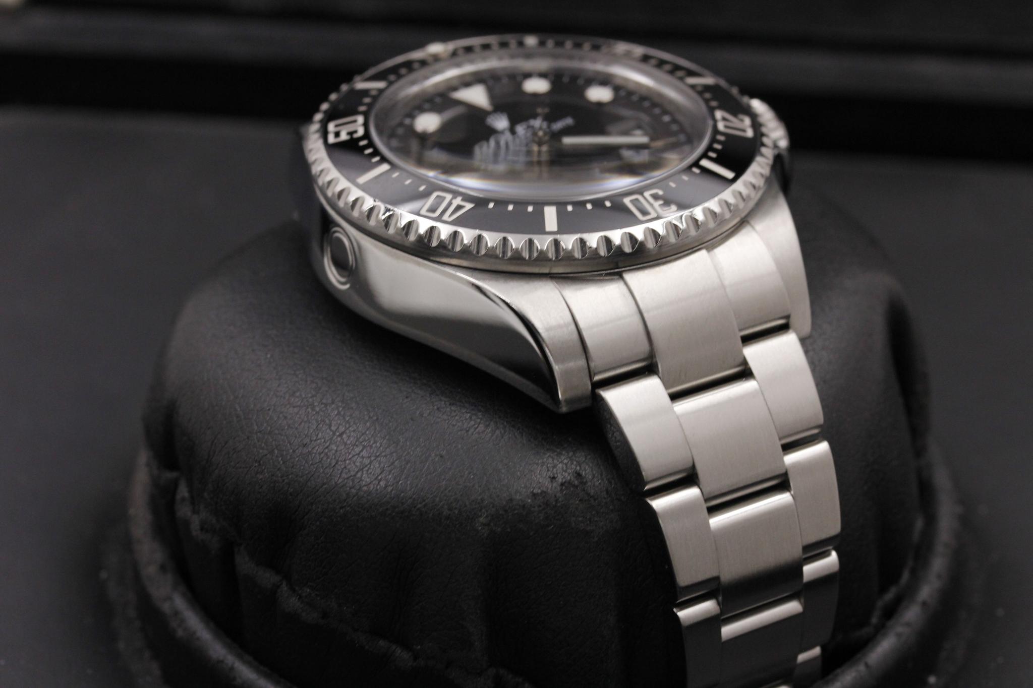 Watch Image 6