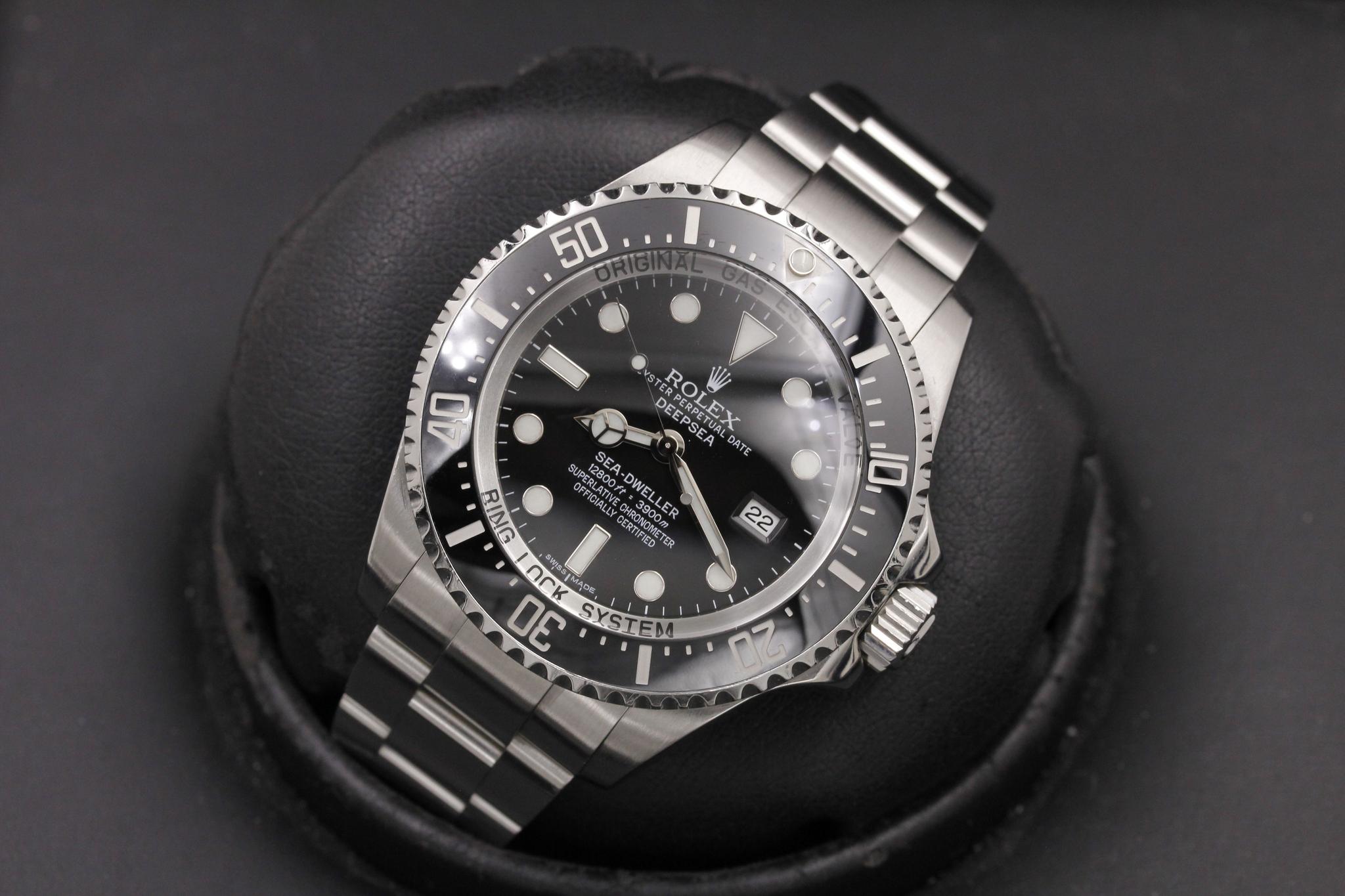 Watch Image 9