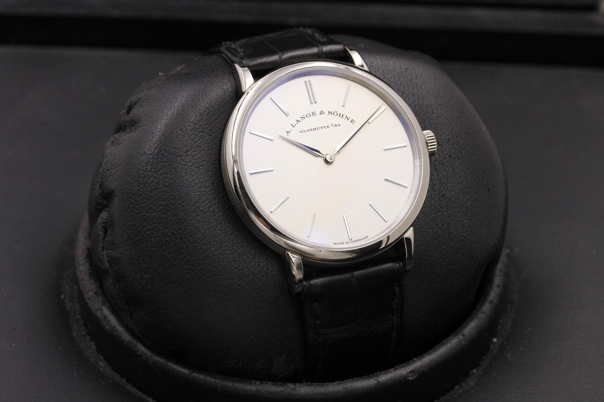 Watch Image 10