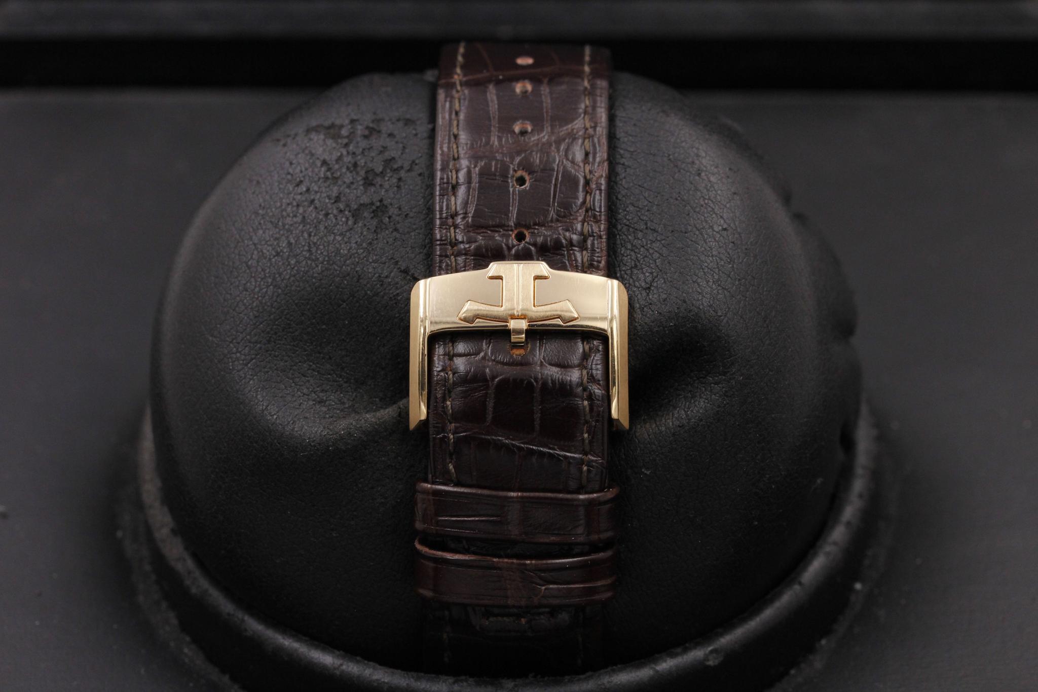 Watch Image 8