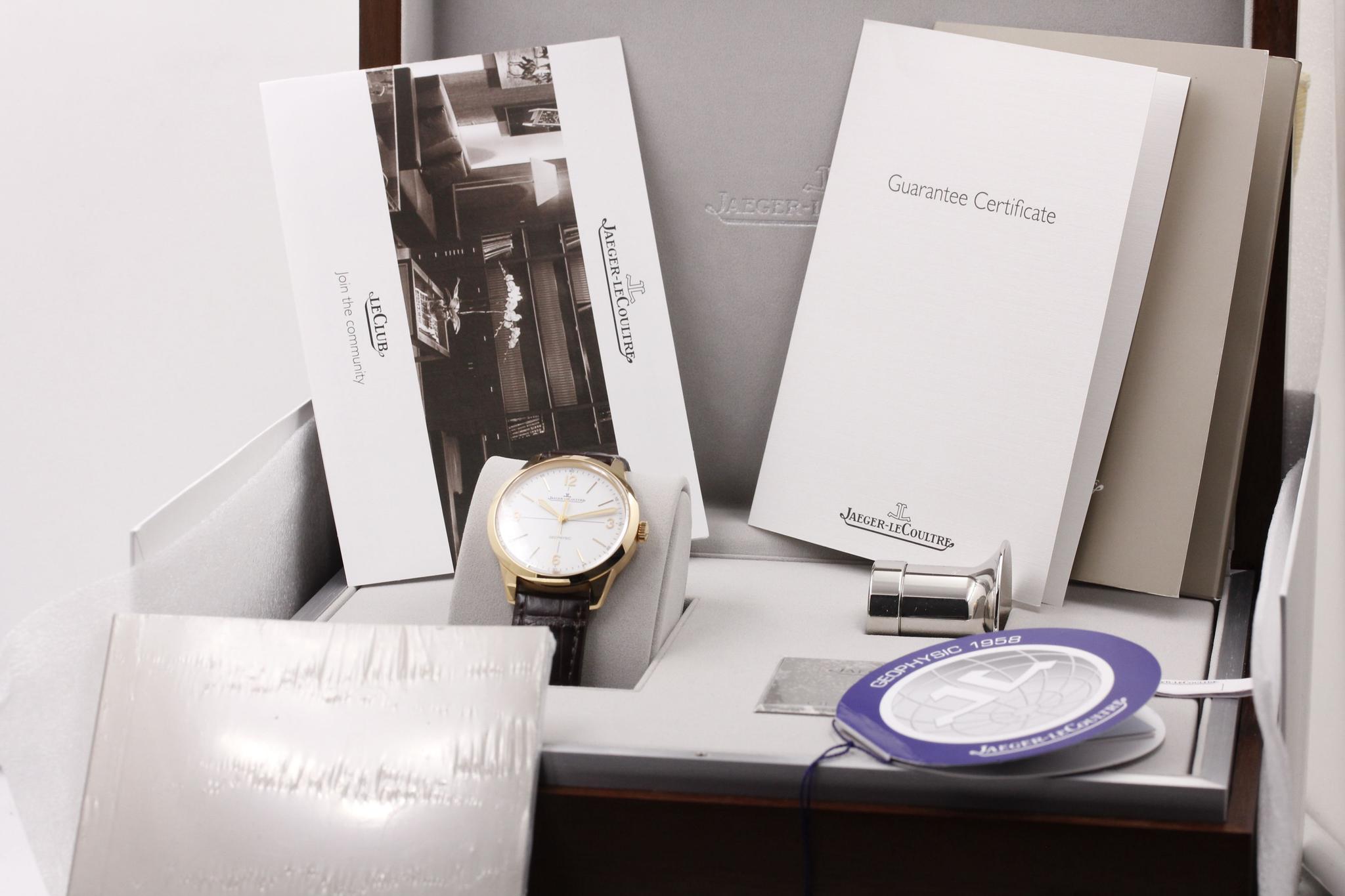 Watch Image 11