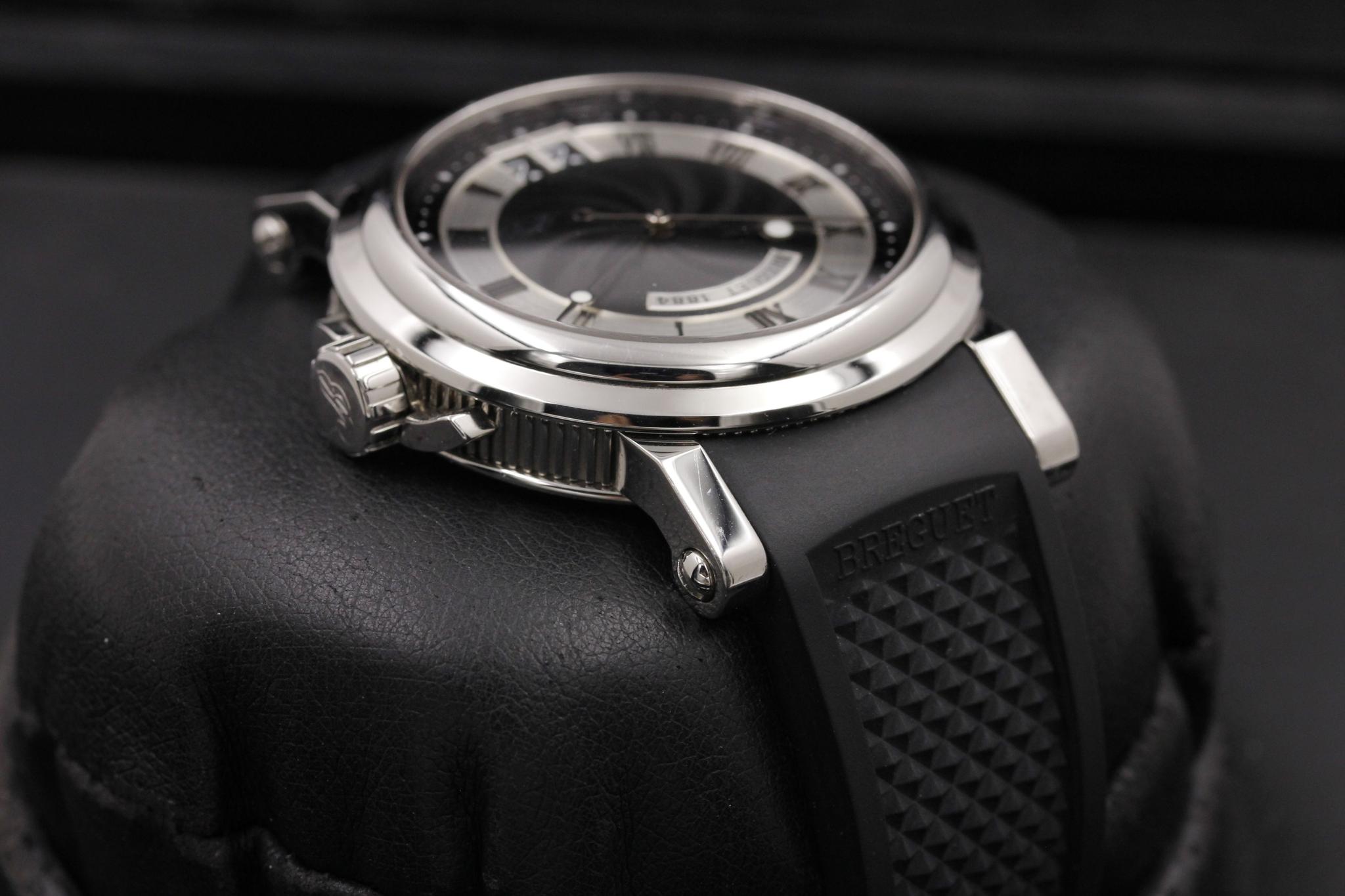 Watch Image 4