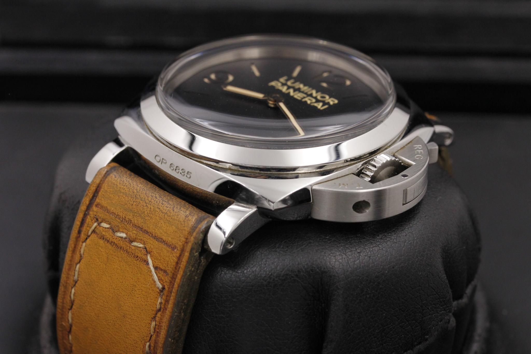 Watch Image 2