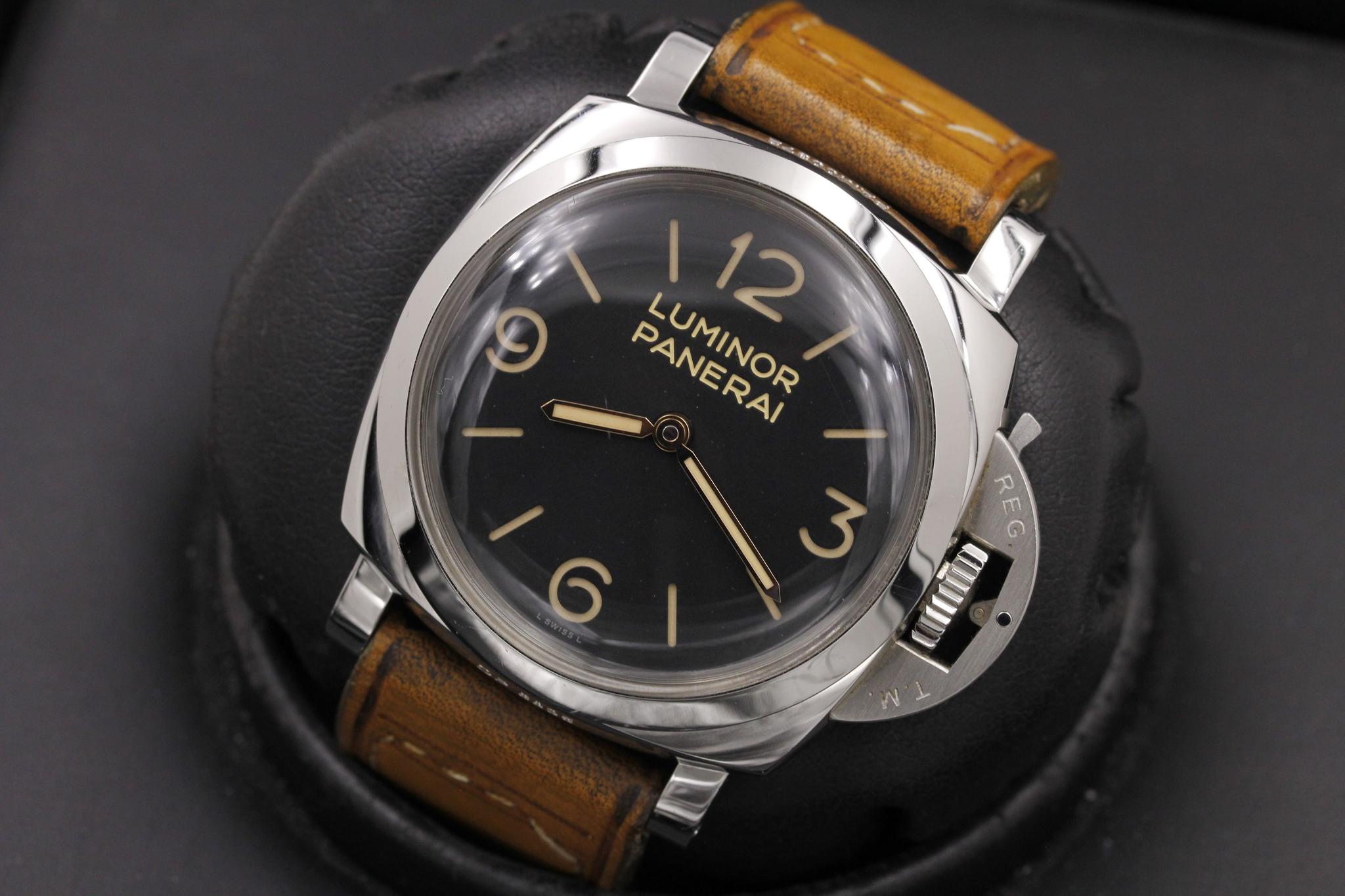 Watch Image 9