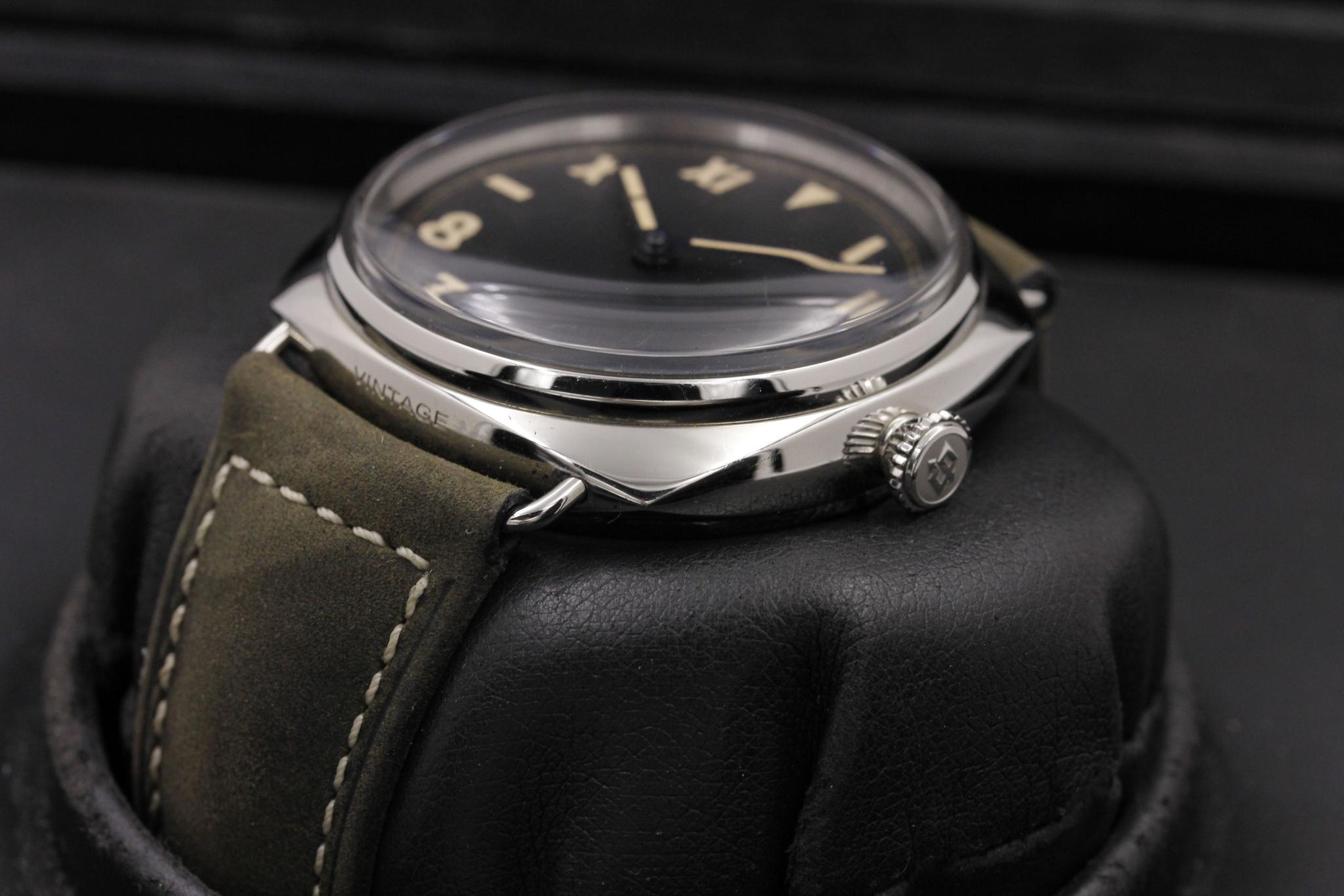 Watch Image 2