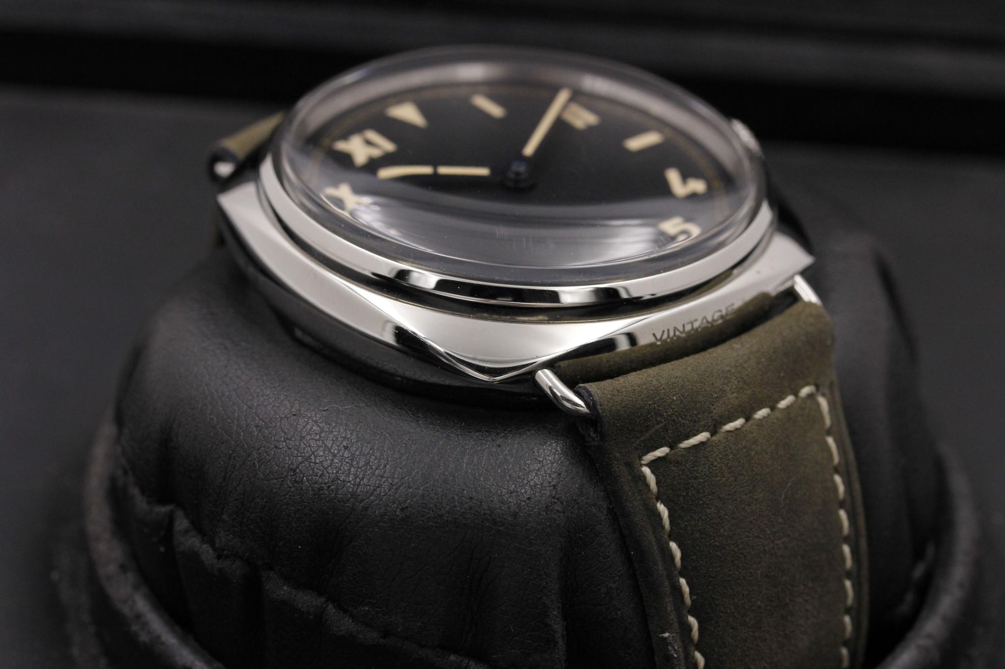 Watch Image 6