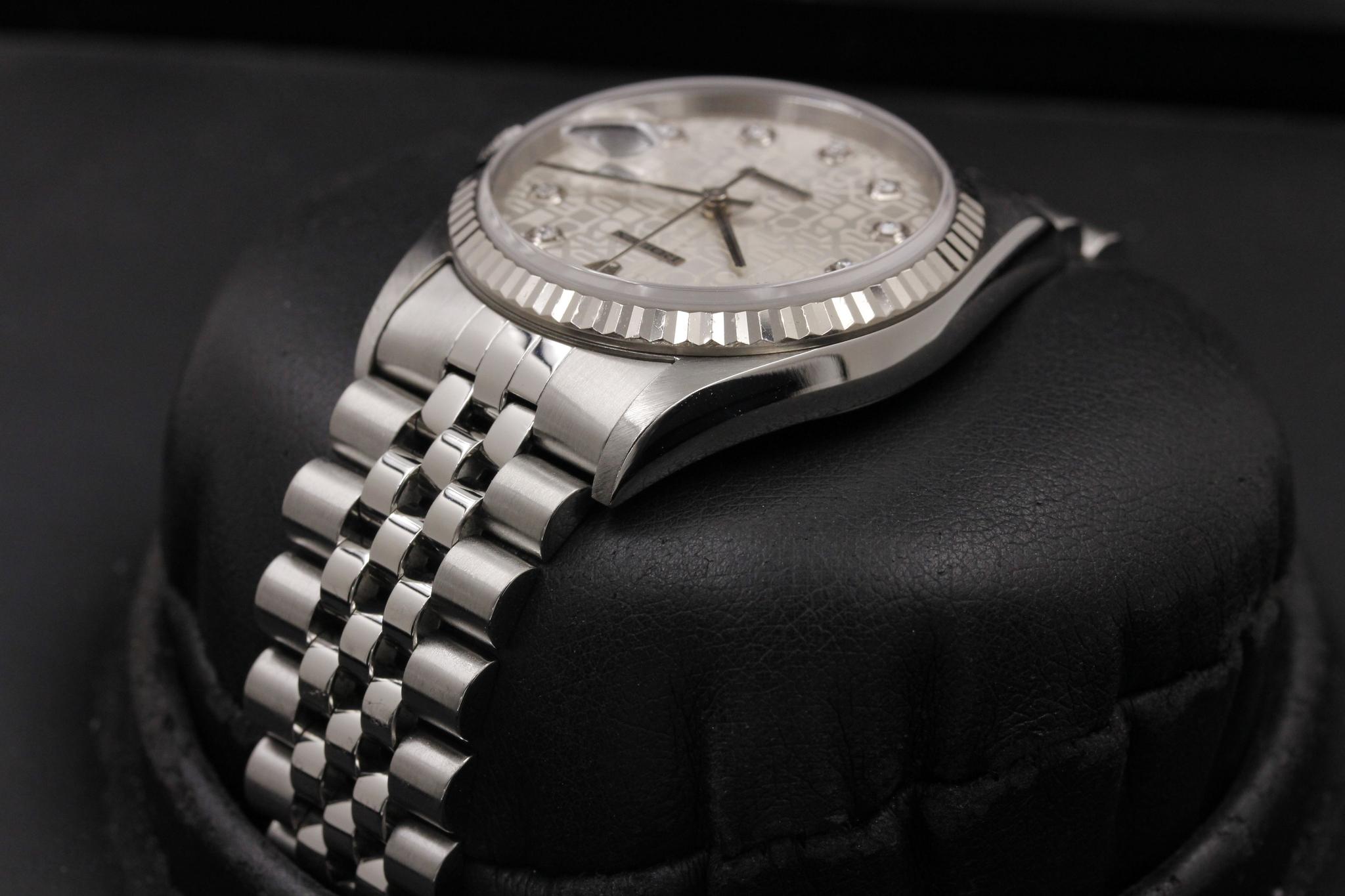 Watch Image 5