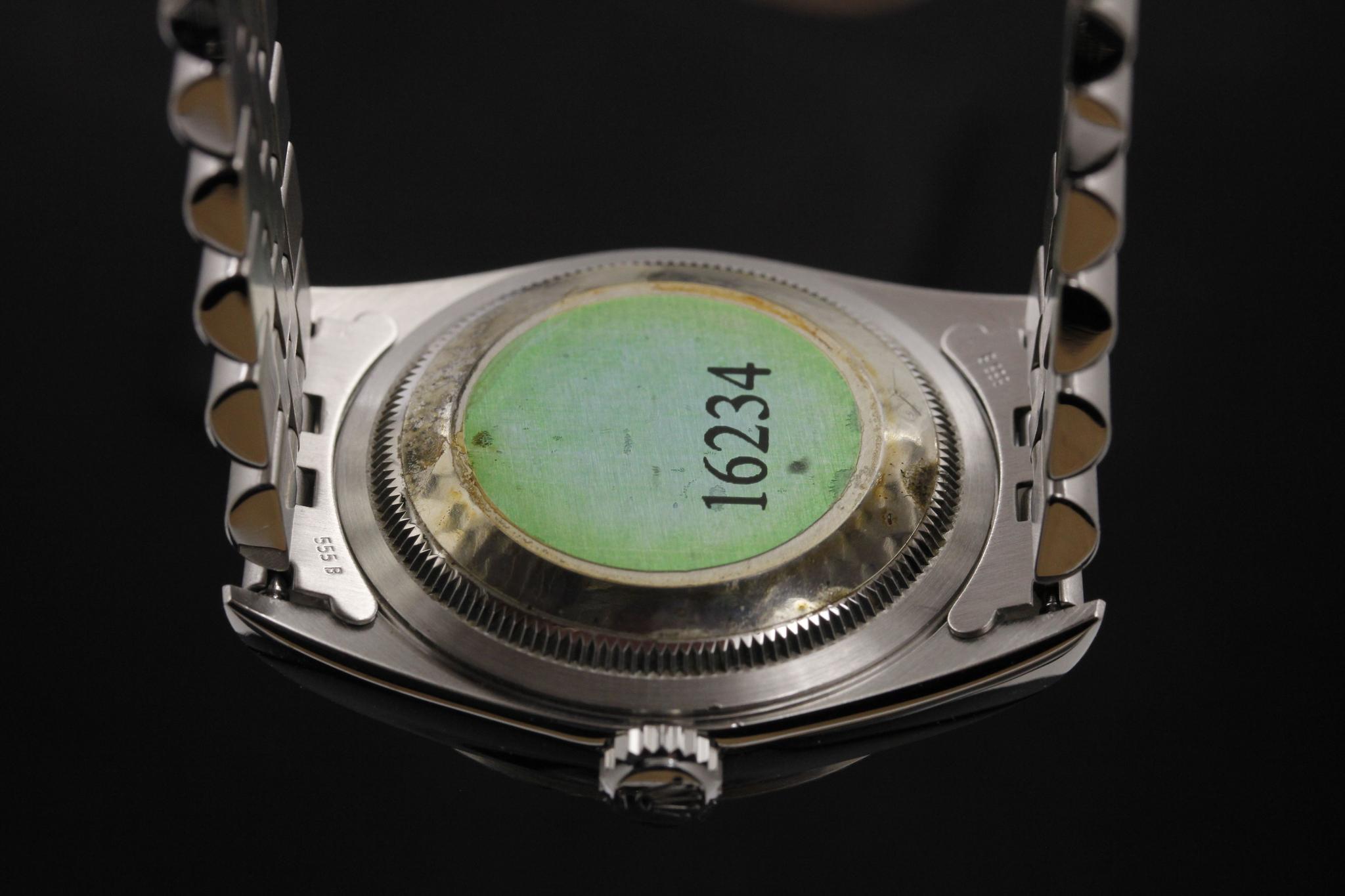 Watch Image 7