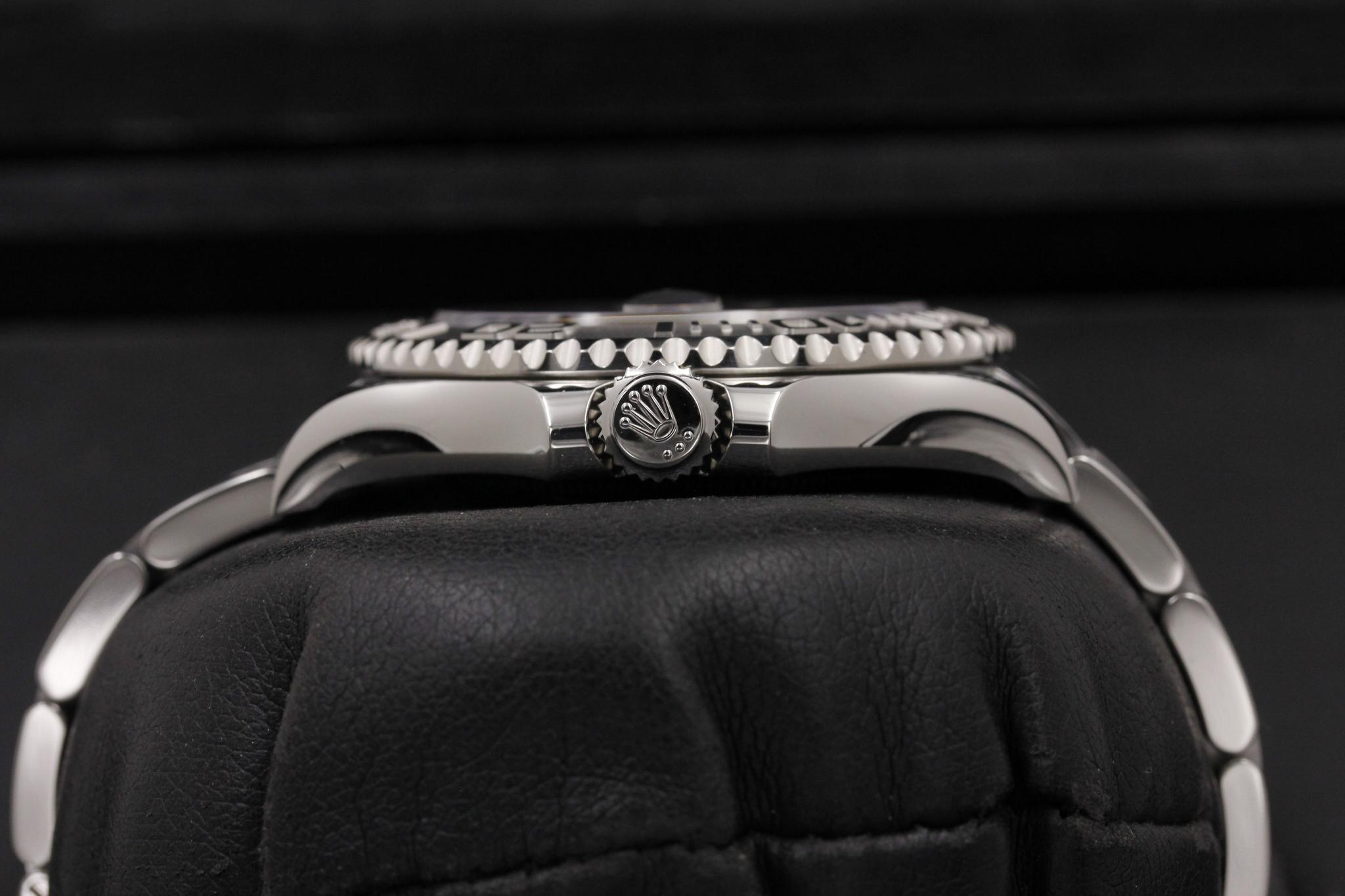 Watch Image 3