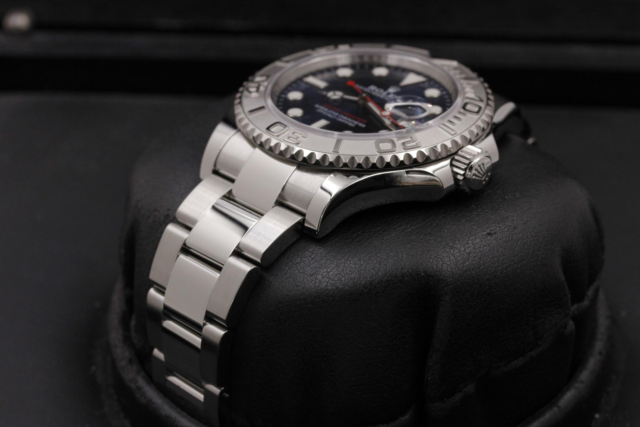 Watch Image 2