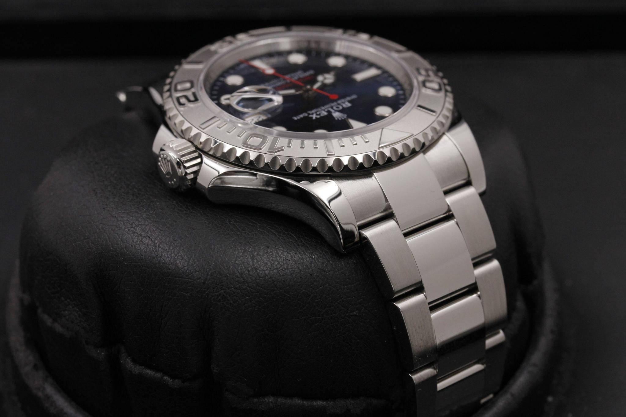 Watch Image 4