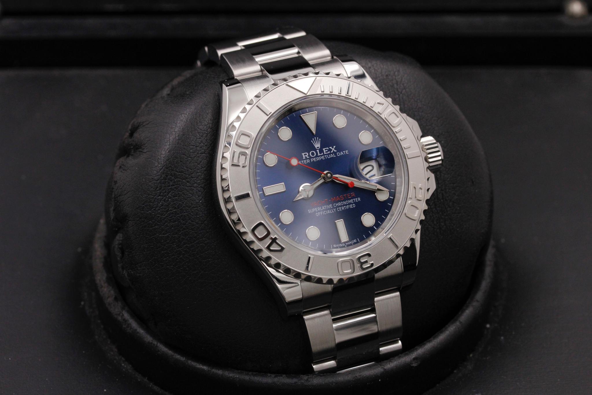 Watch Image 10