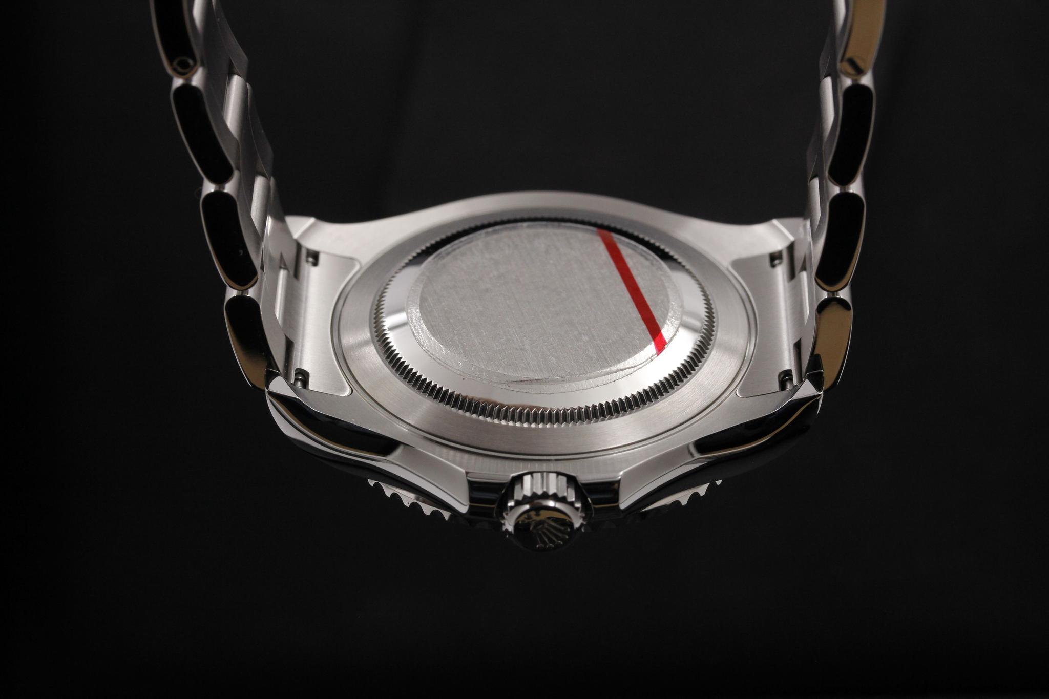 Watch Image 7