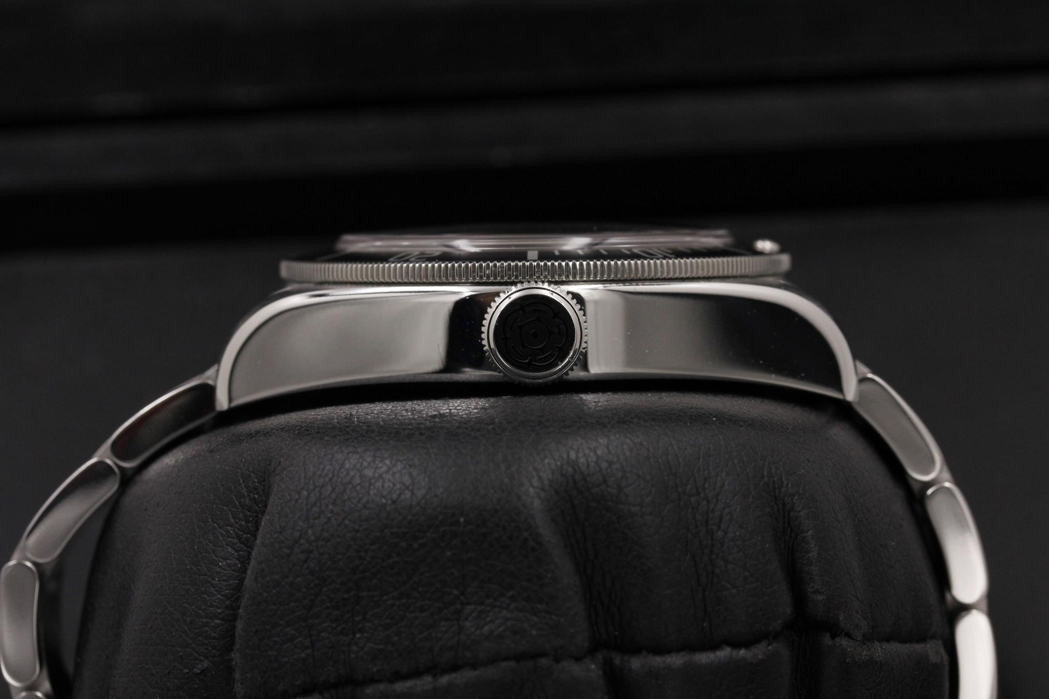 Watch Image 3