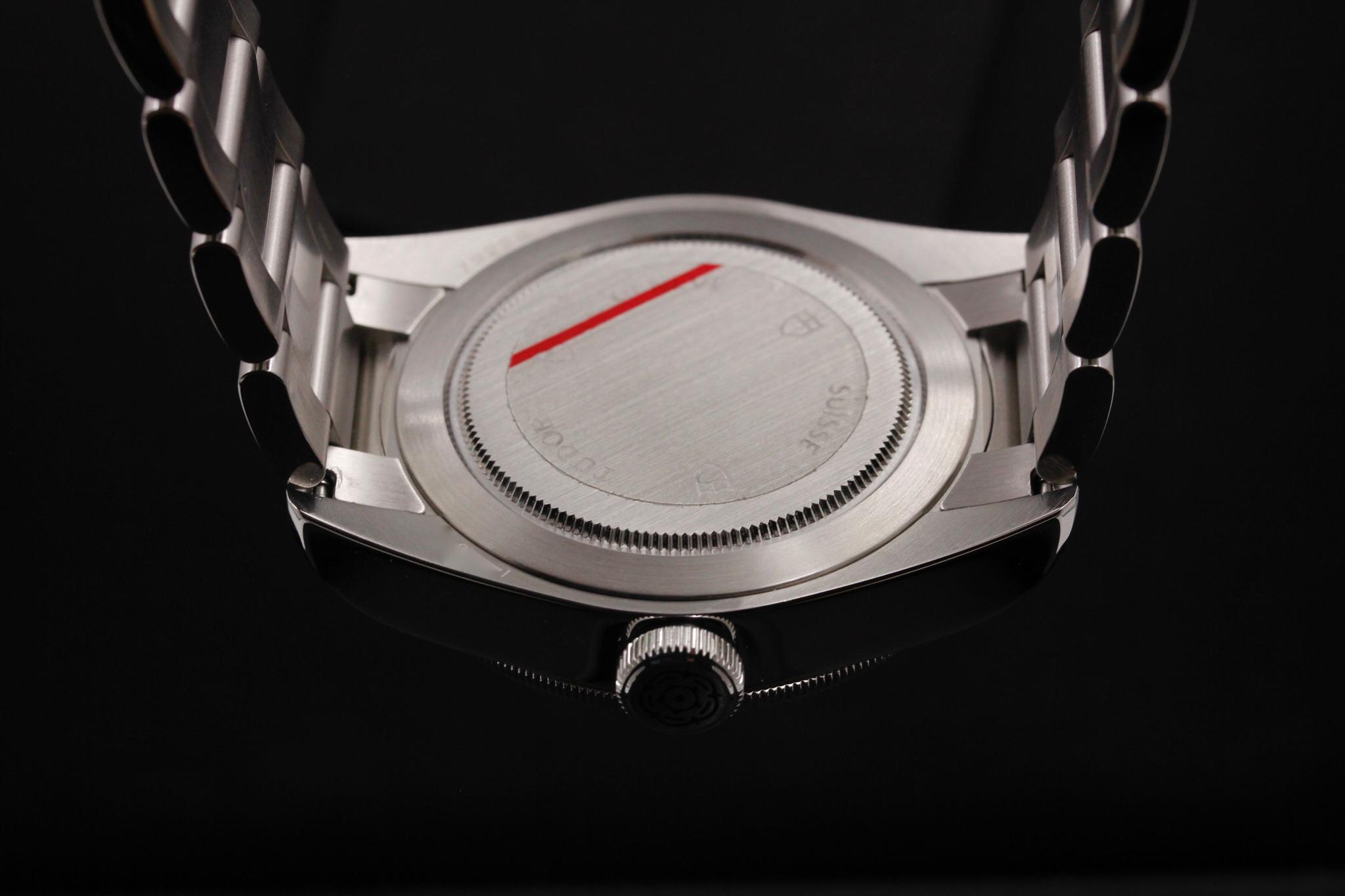 Watch Image 8