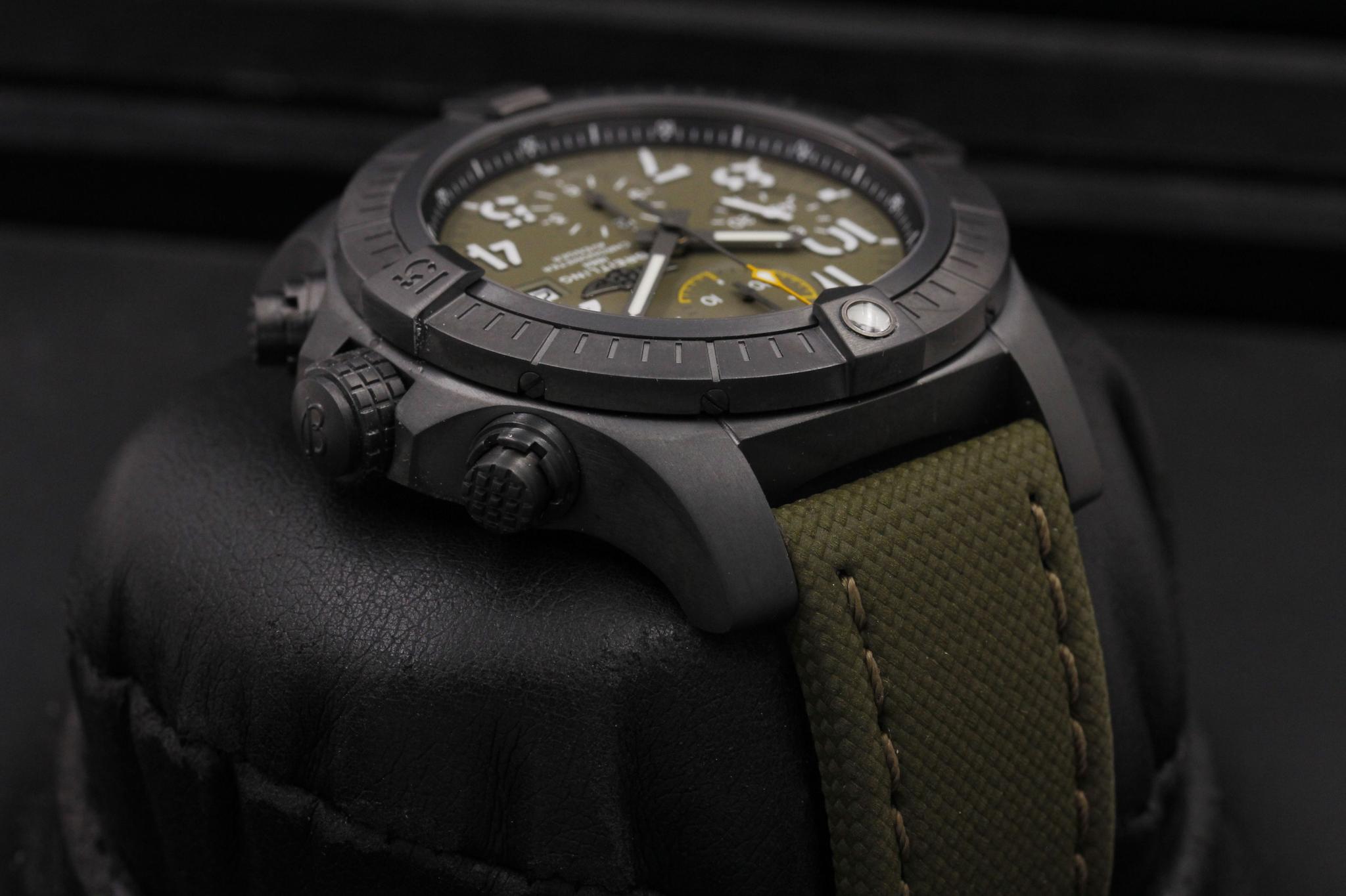 Watch Image 4