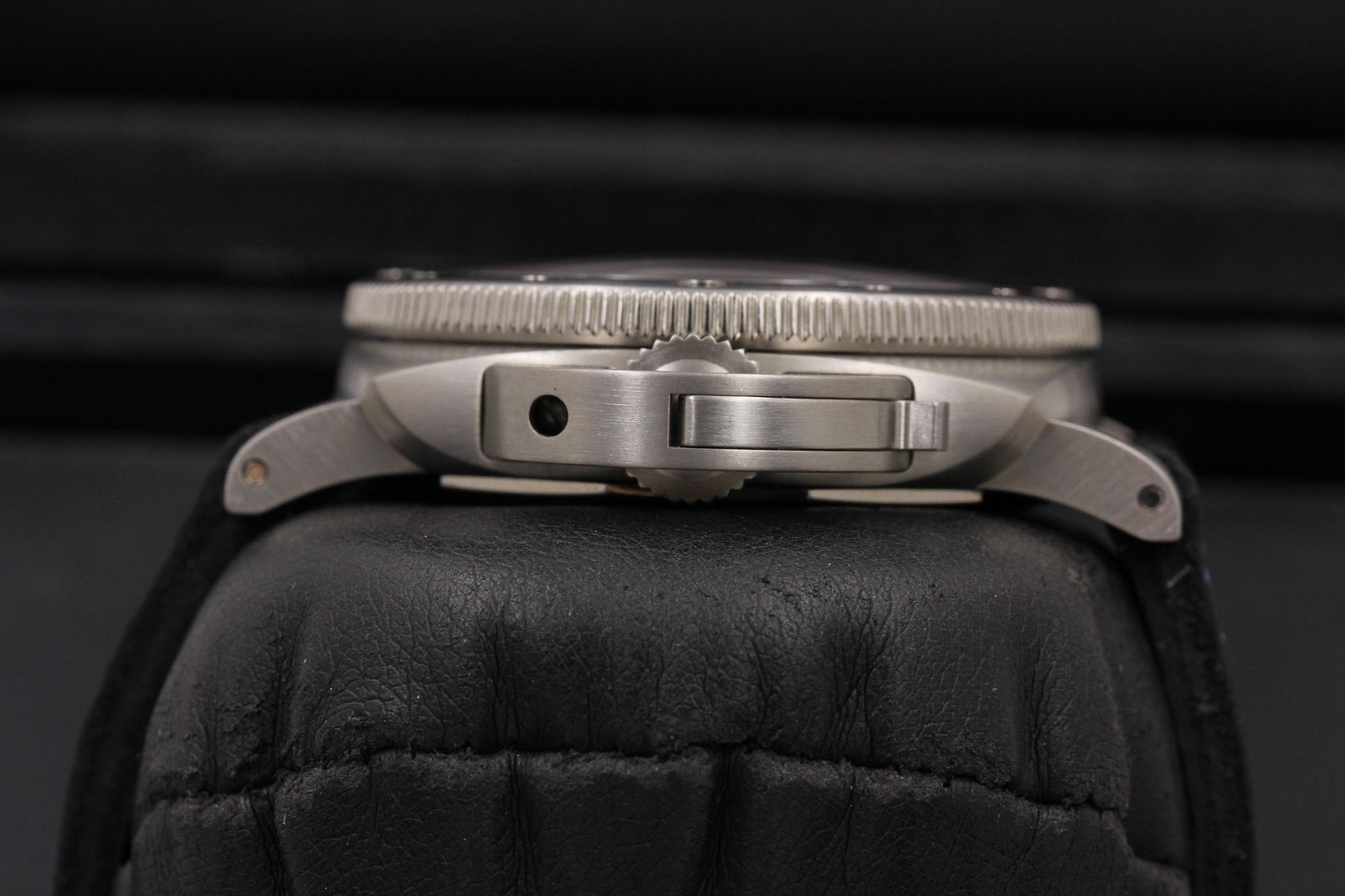 Watch Image 3
