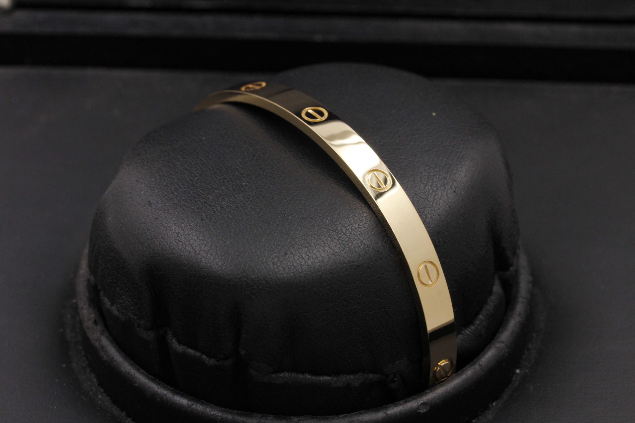 Watch Image 3