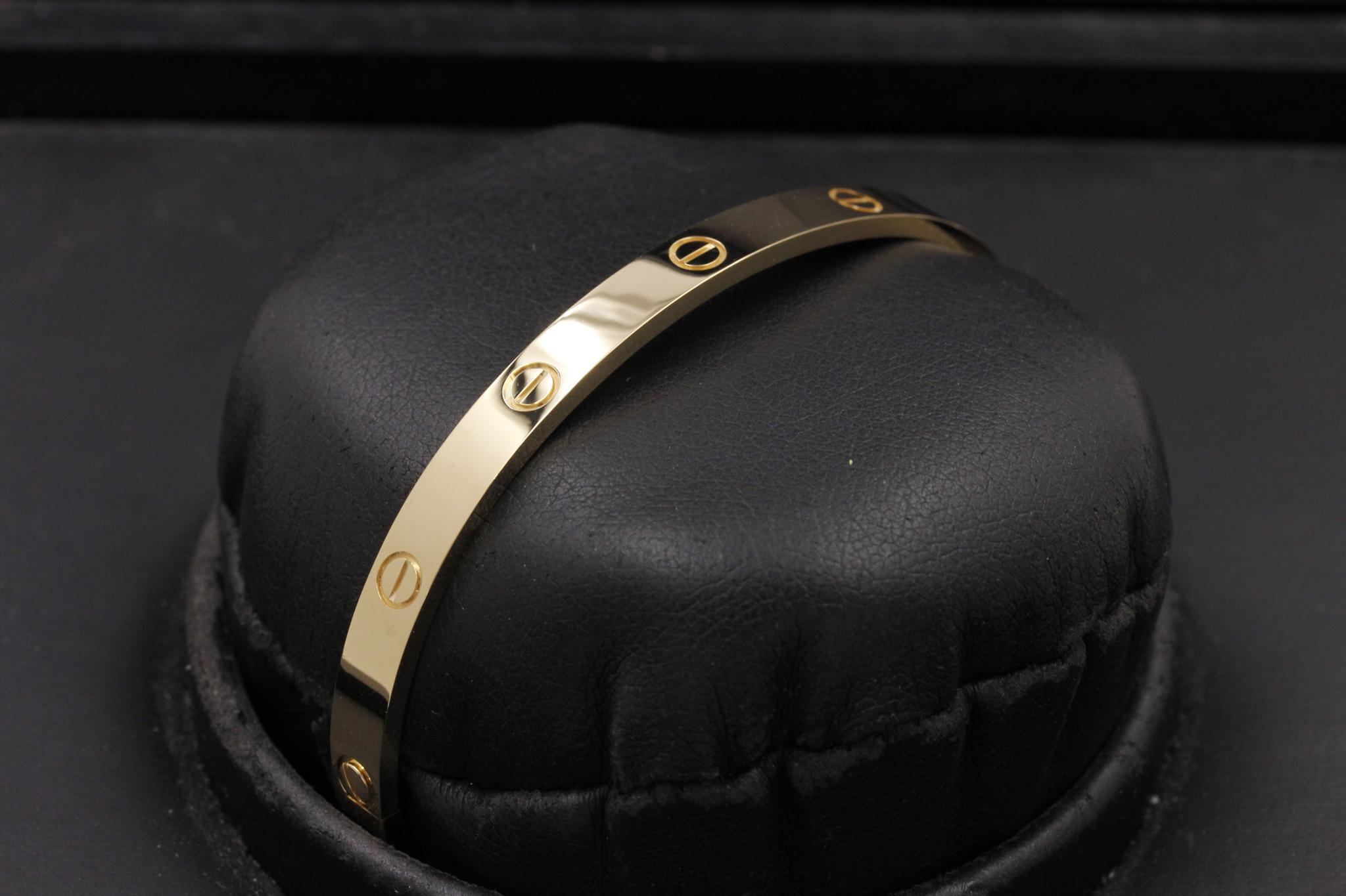 Watch Image 4