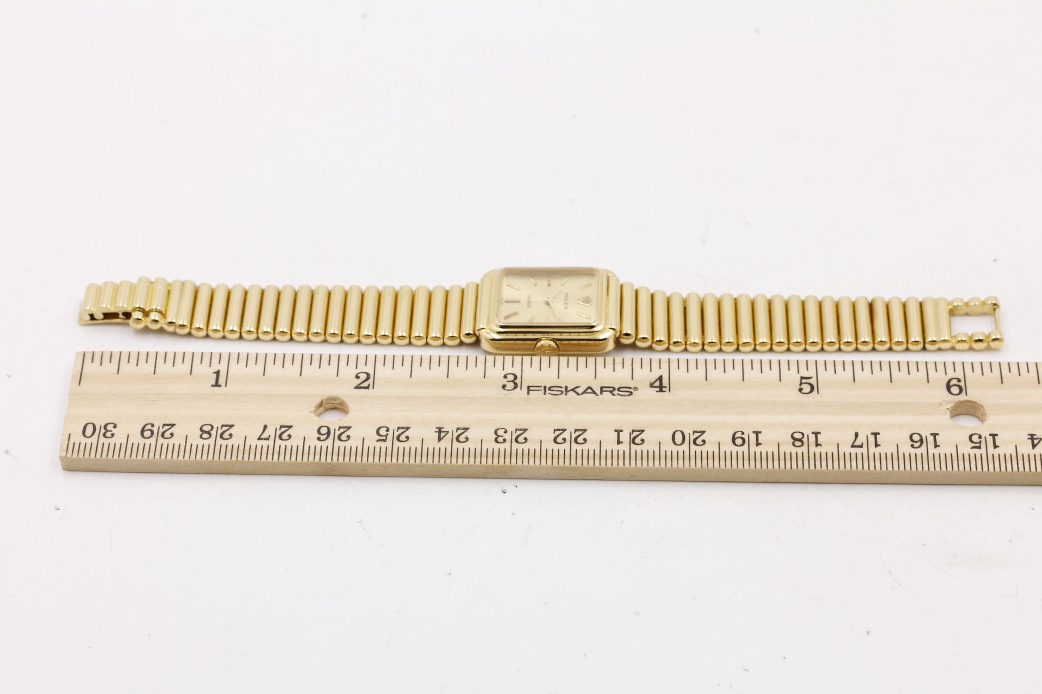 Watch Image 11