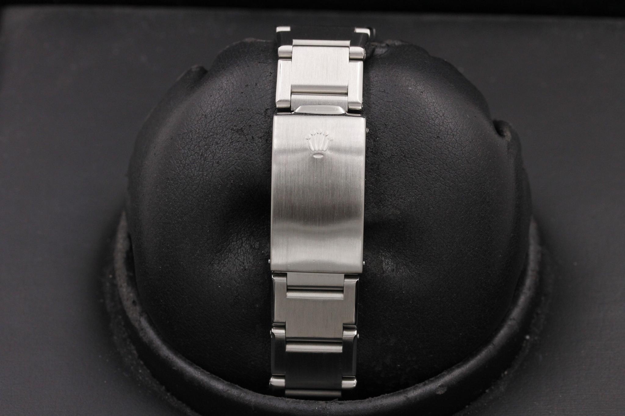 Watch Image 8