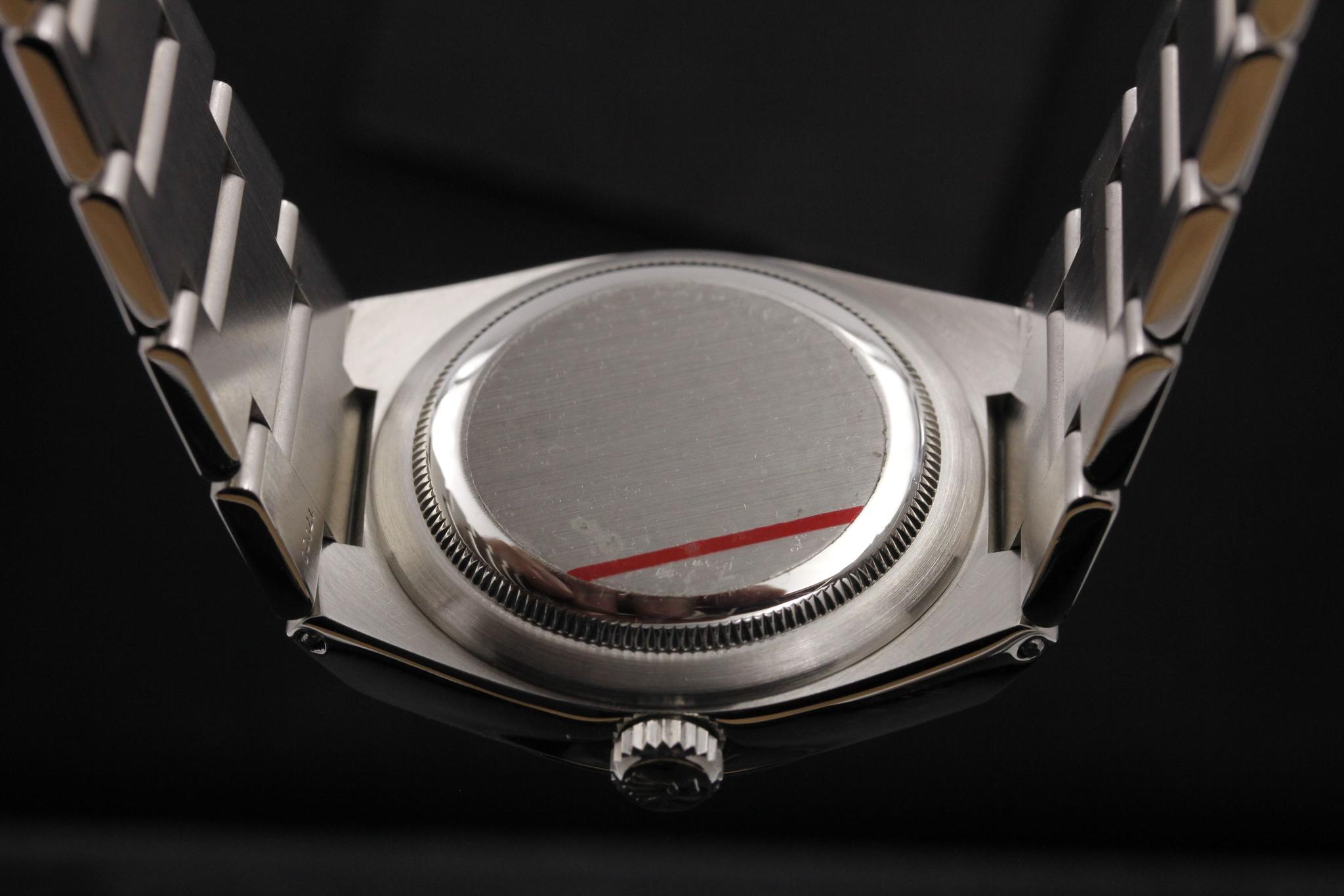Watch Image 7