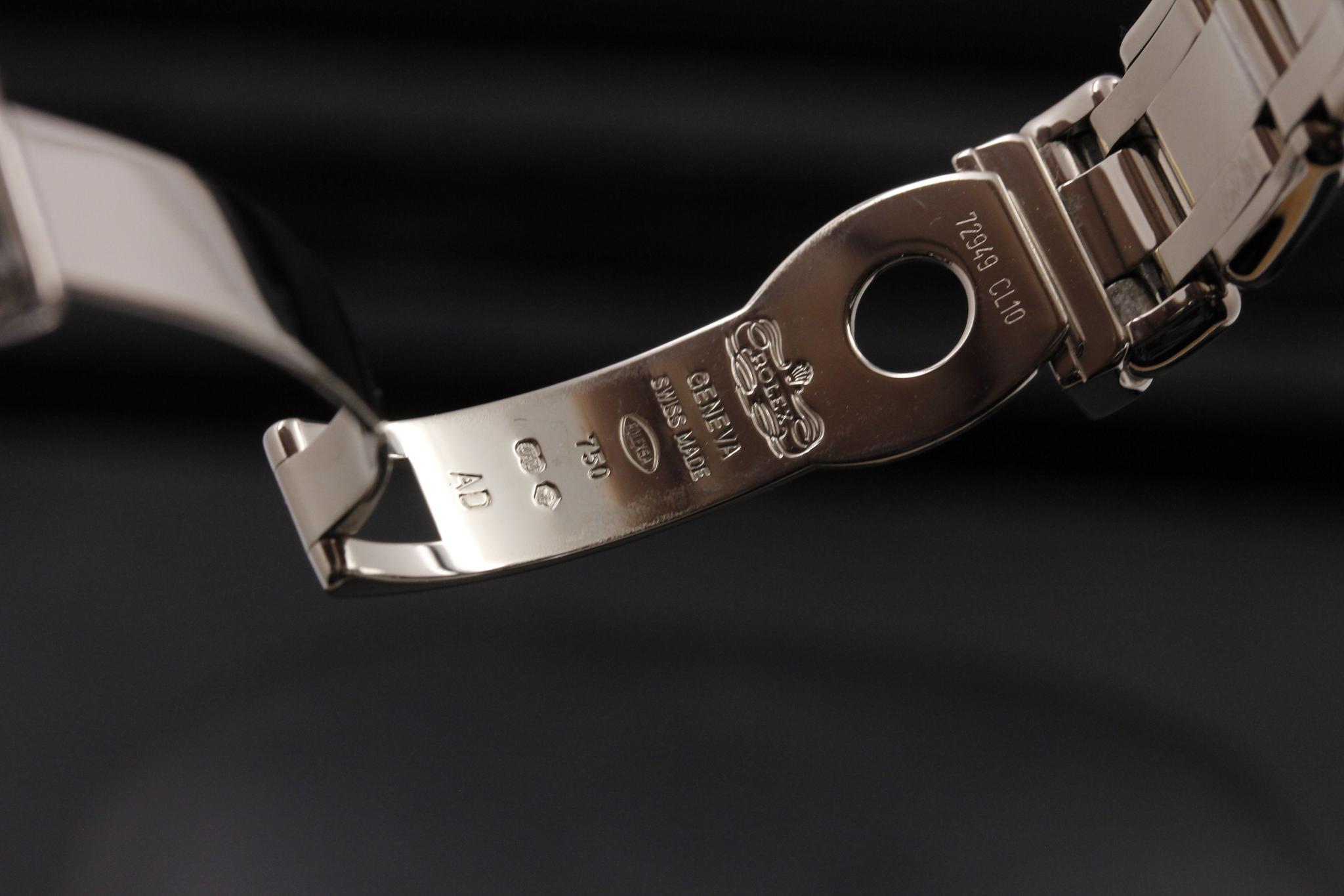 Watch Image 8