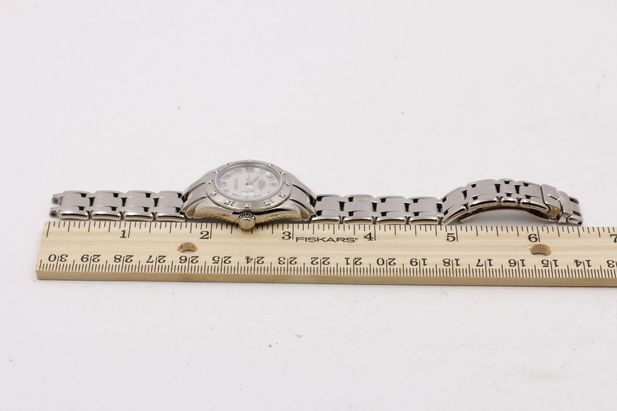 Watch Image 12