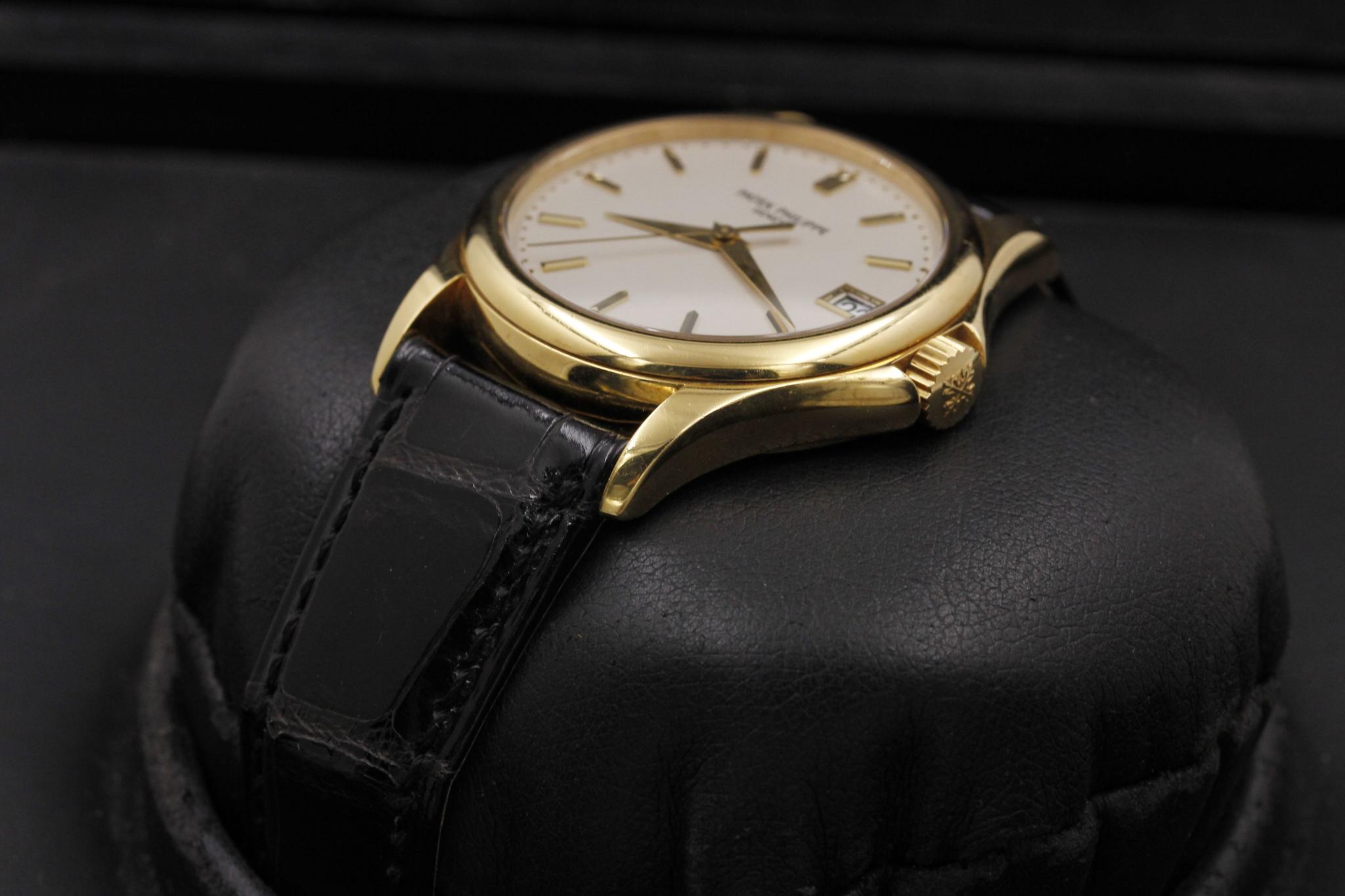 Watch Image 2