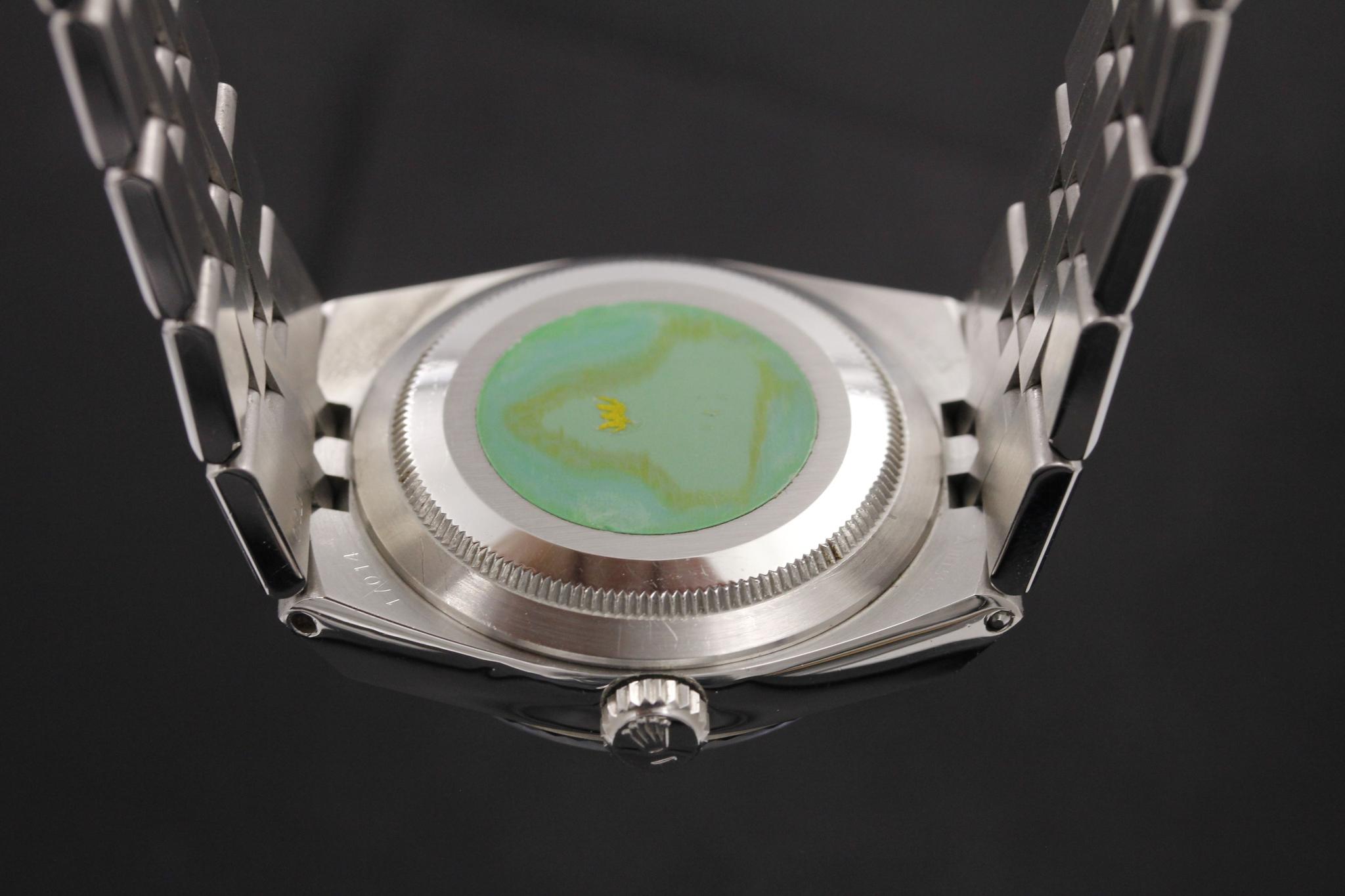 Watch Image 8