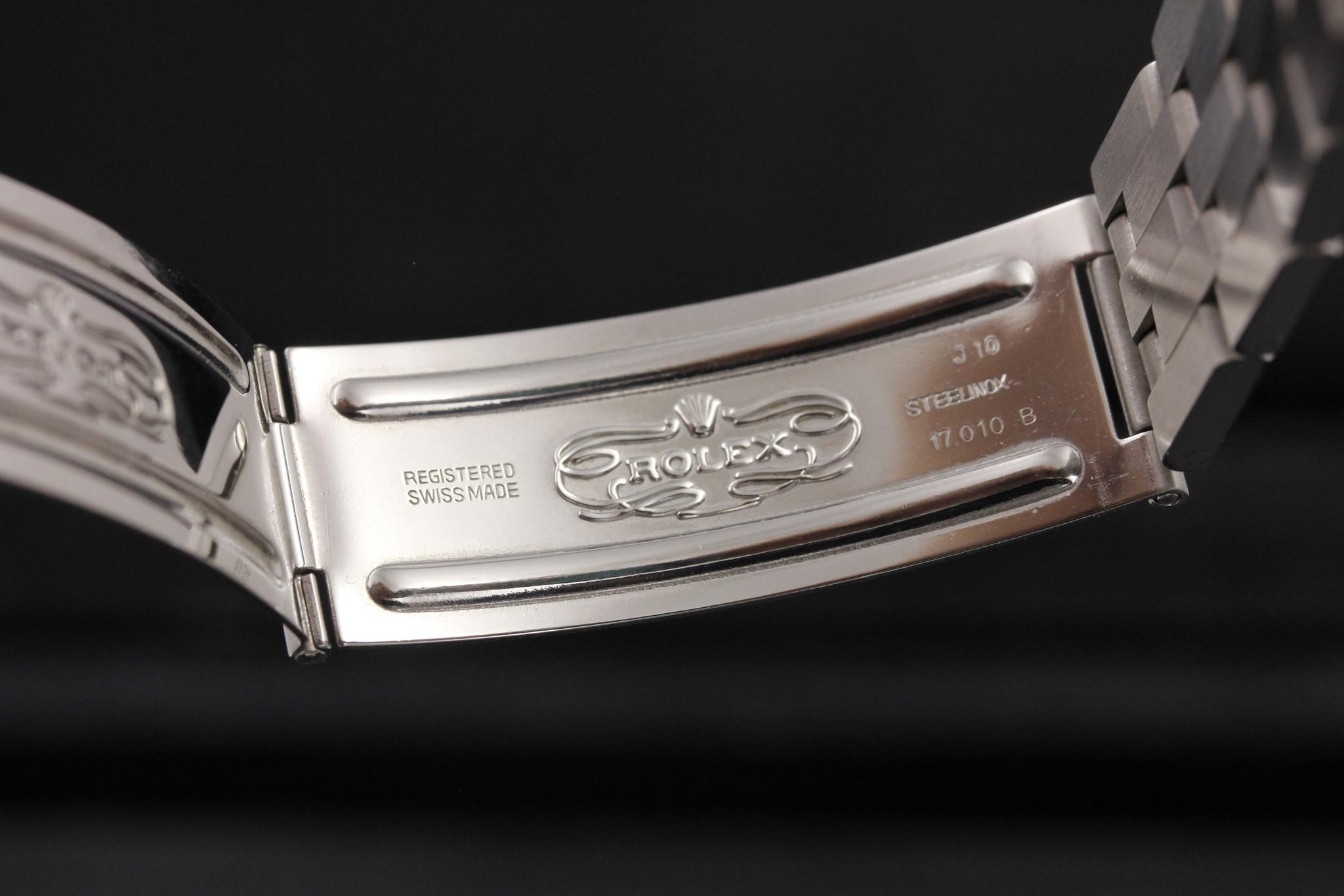 Watch Image 10