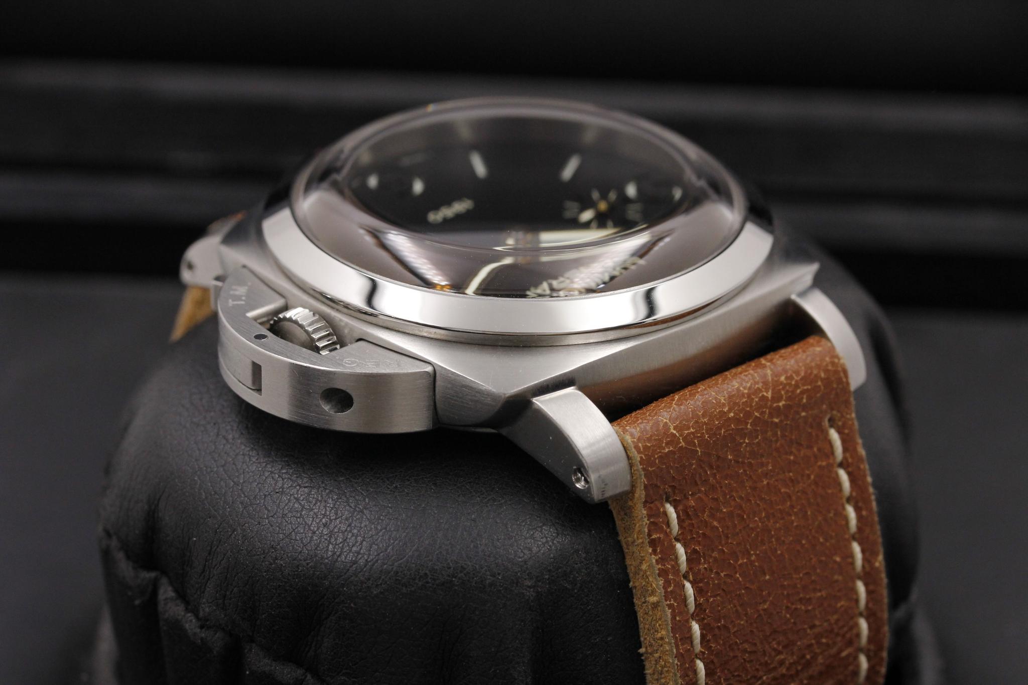 Watch Image 4