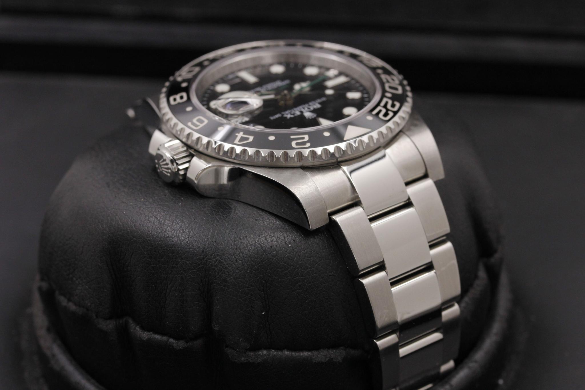 Watch Image 4
