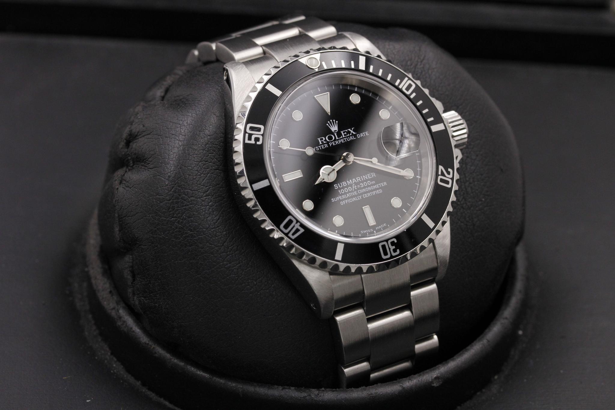 Watch Image 12