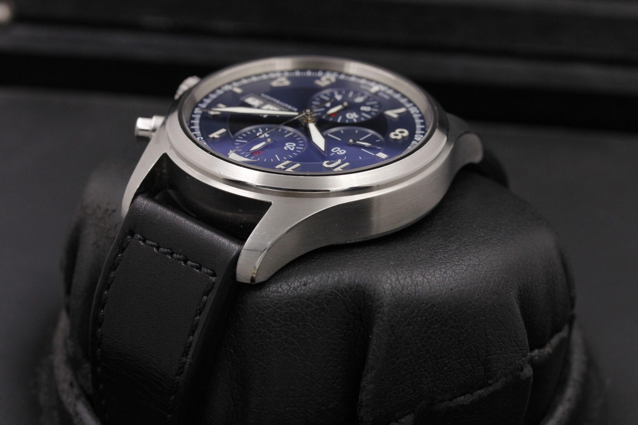 Watch Image 5
