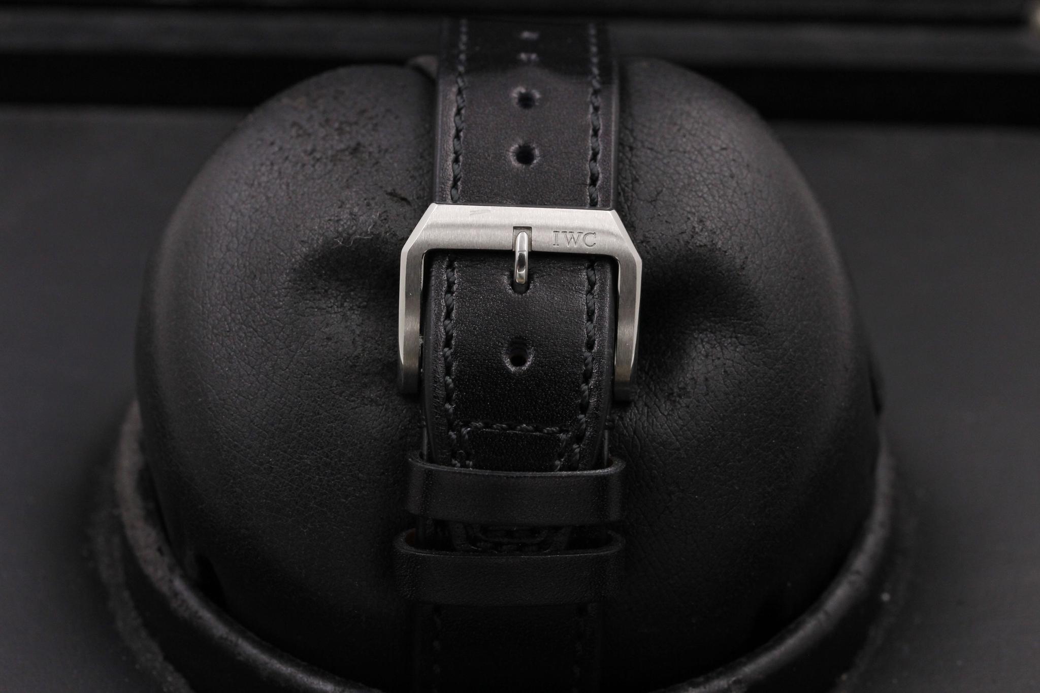 Watch Image 7