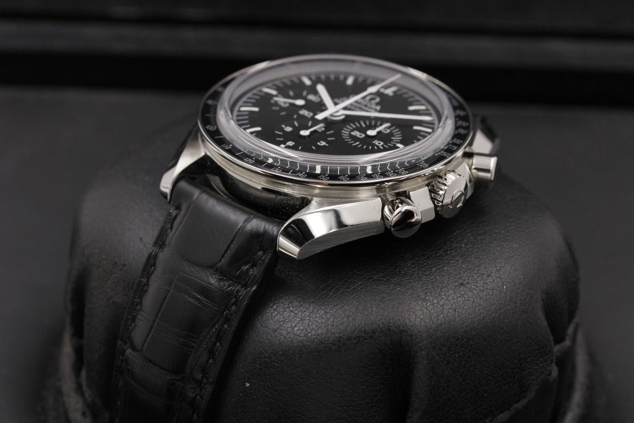 Watch Image 2