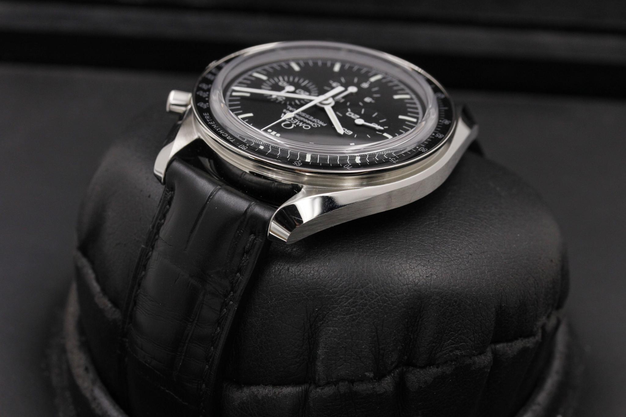 Watch Image 5