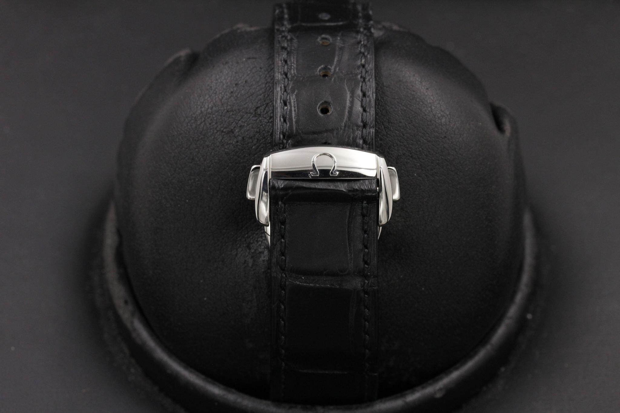 Watch Image 8