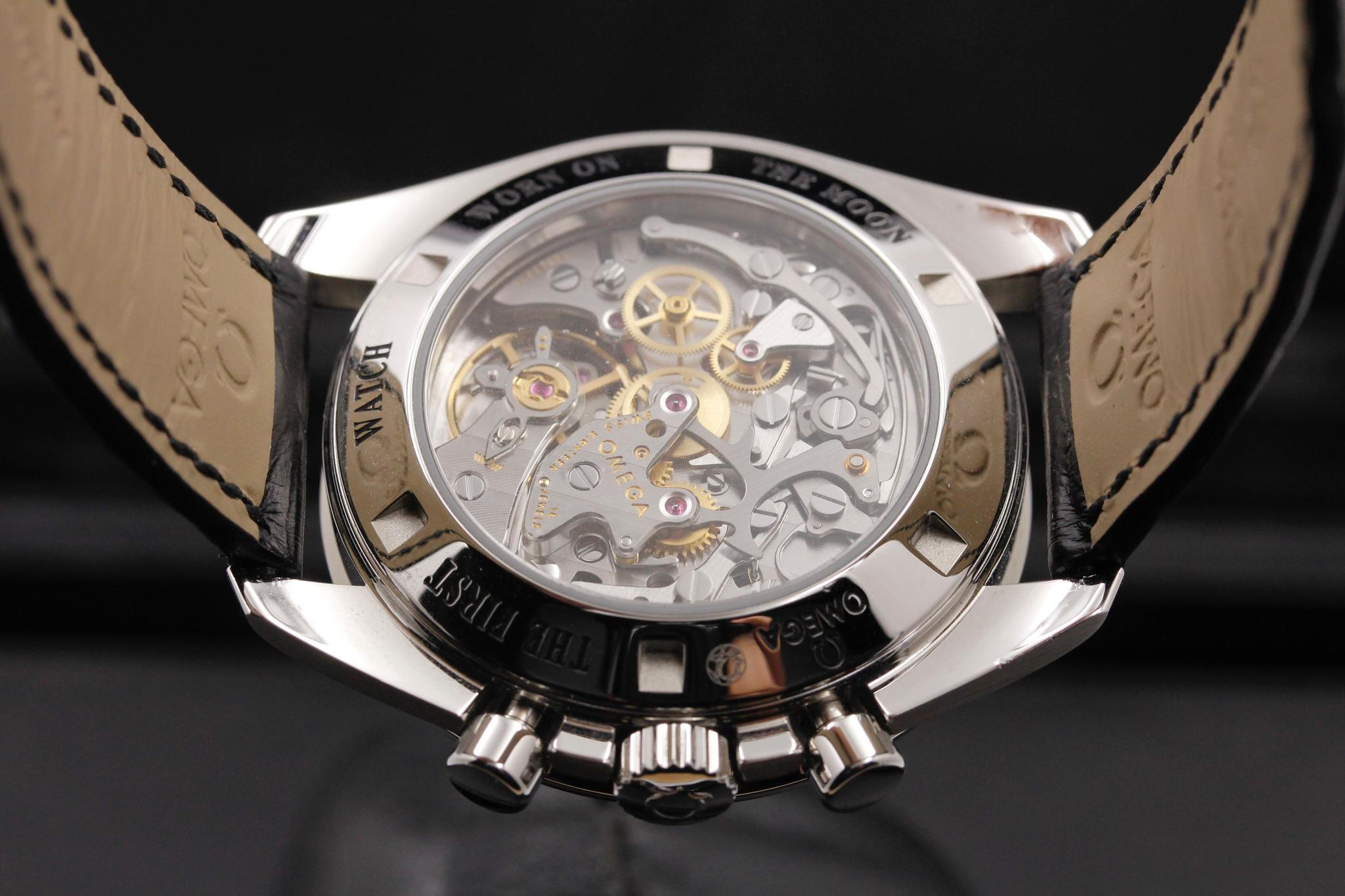 Watch Image 7