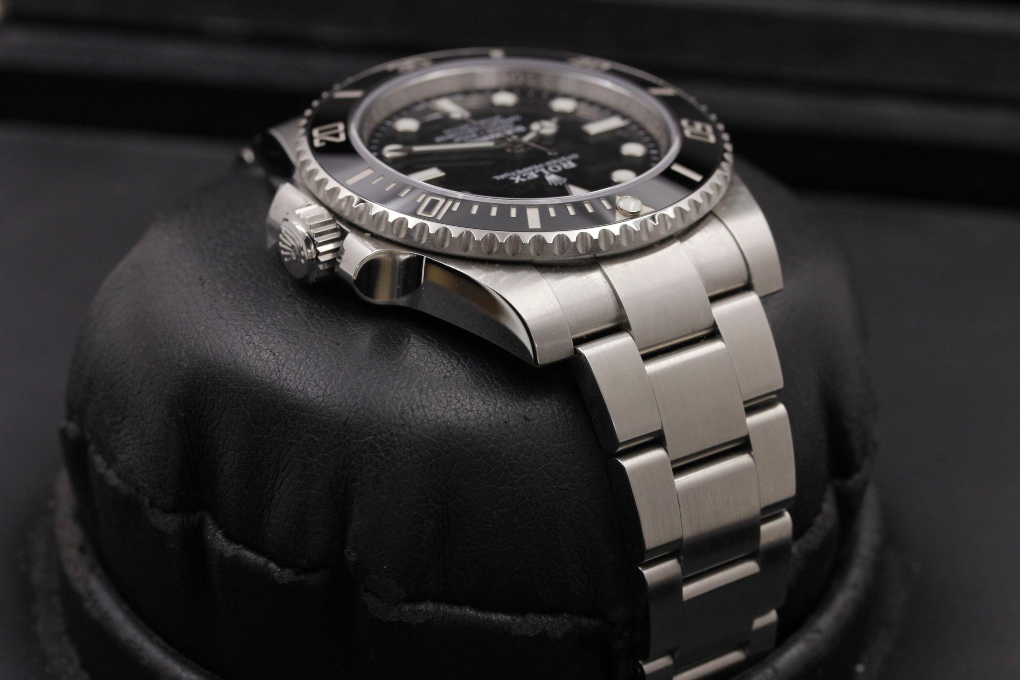 Watch Image 4
