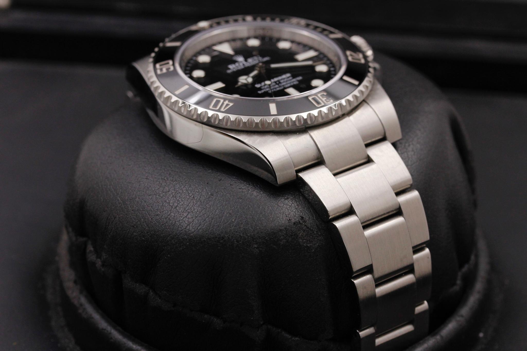 Watch Image 6