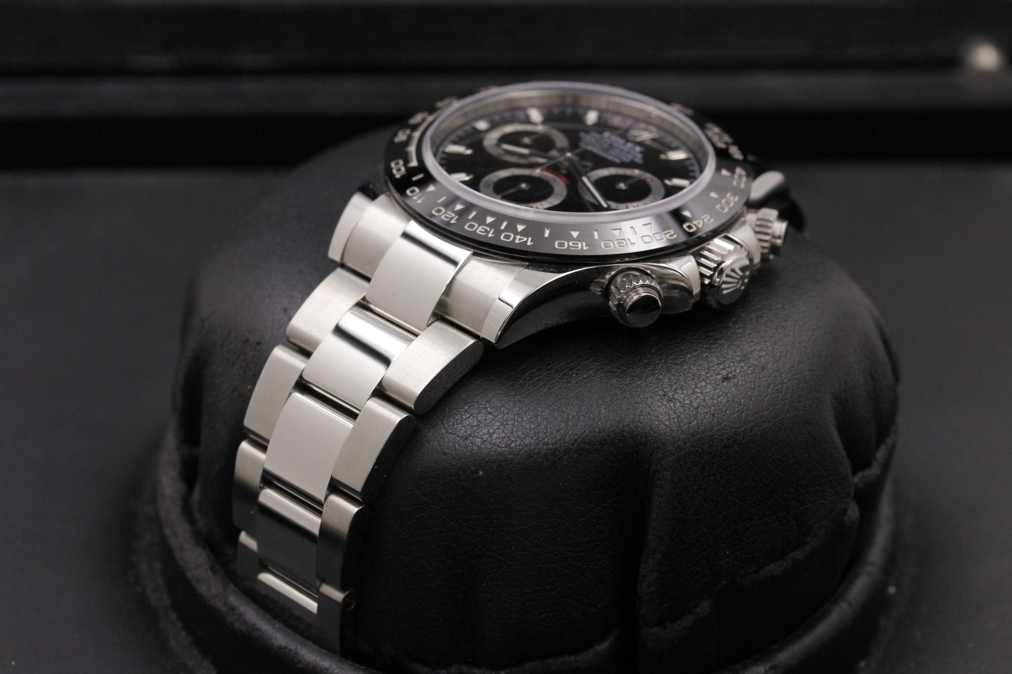 Watch Image 2