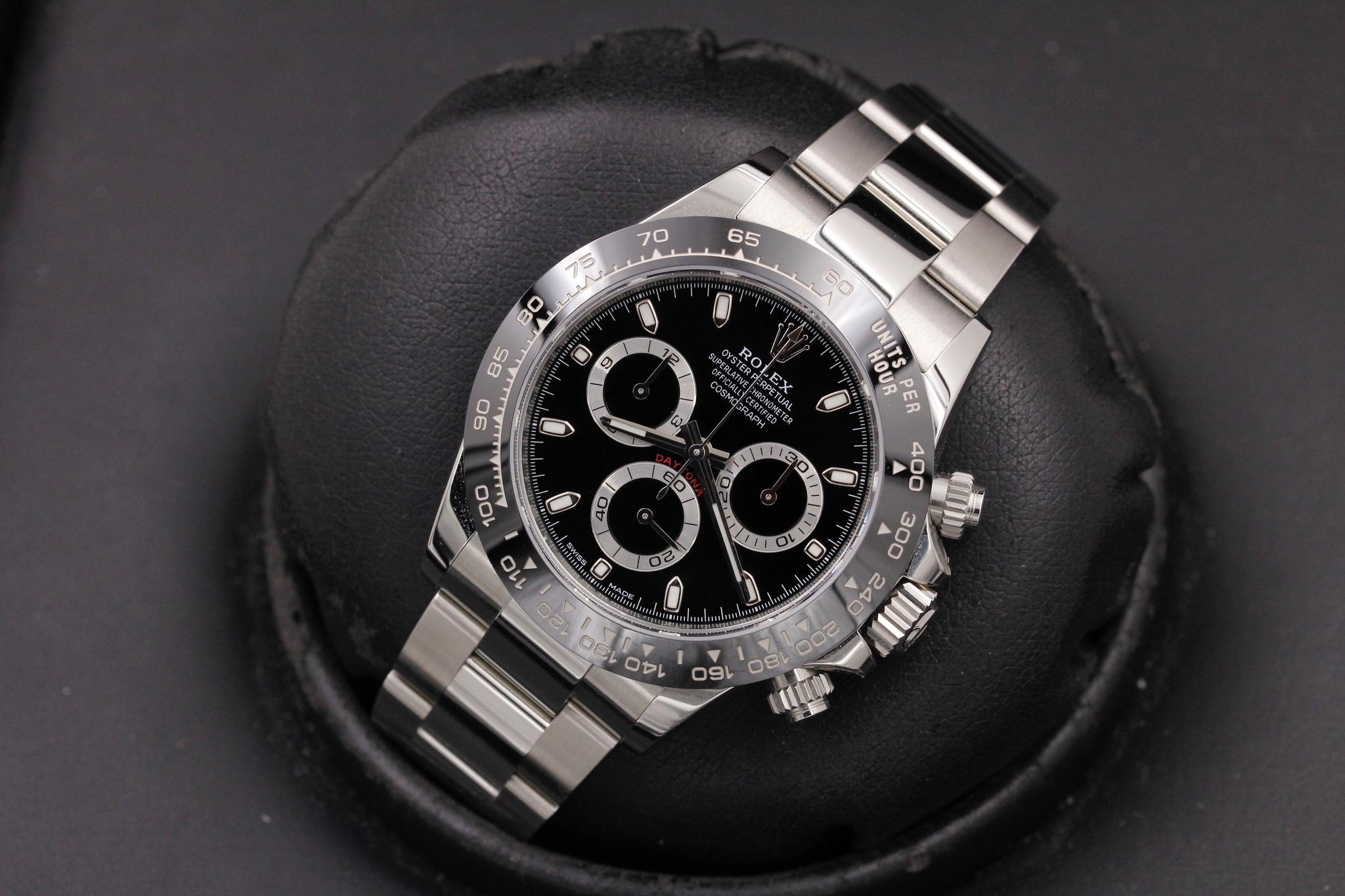 Watch Image 9