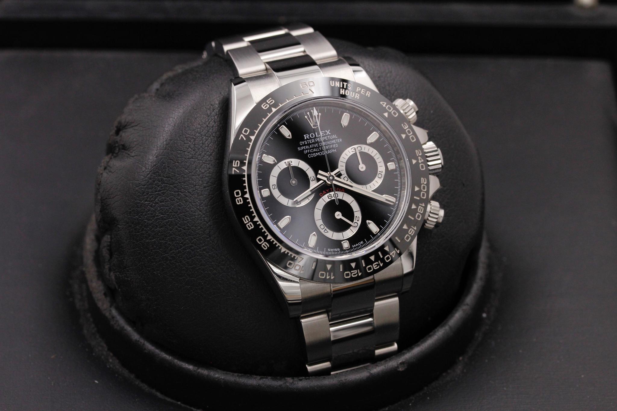 Watch Image 10