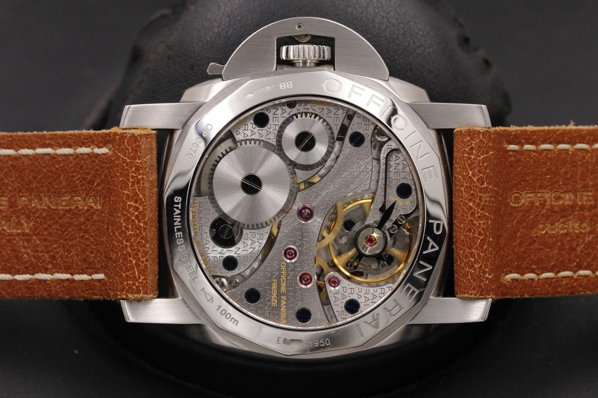 Watch Image 7