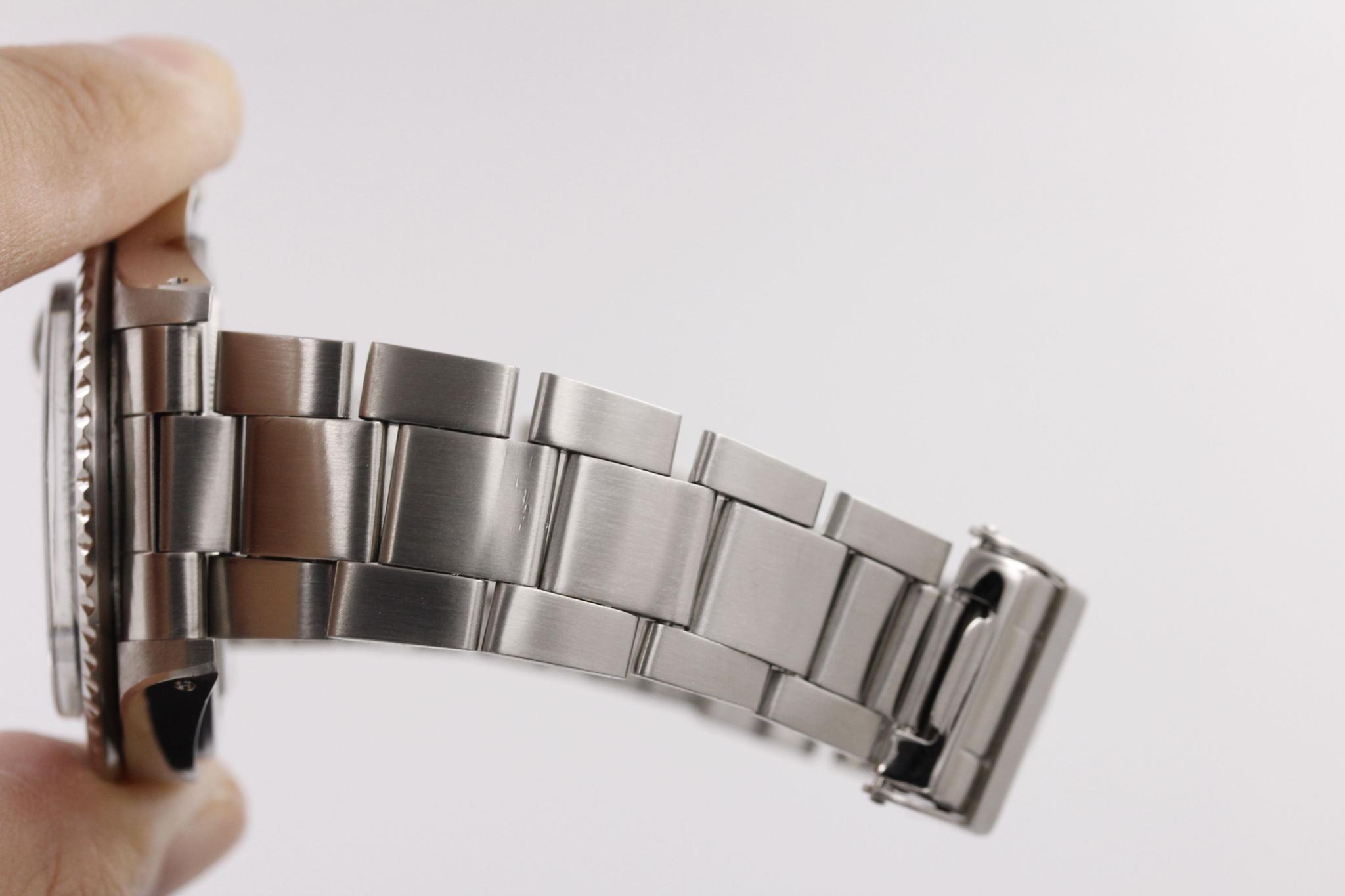 Watch Image 9