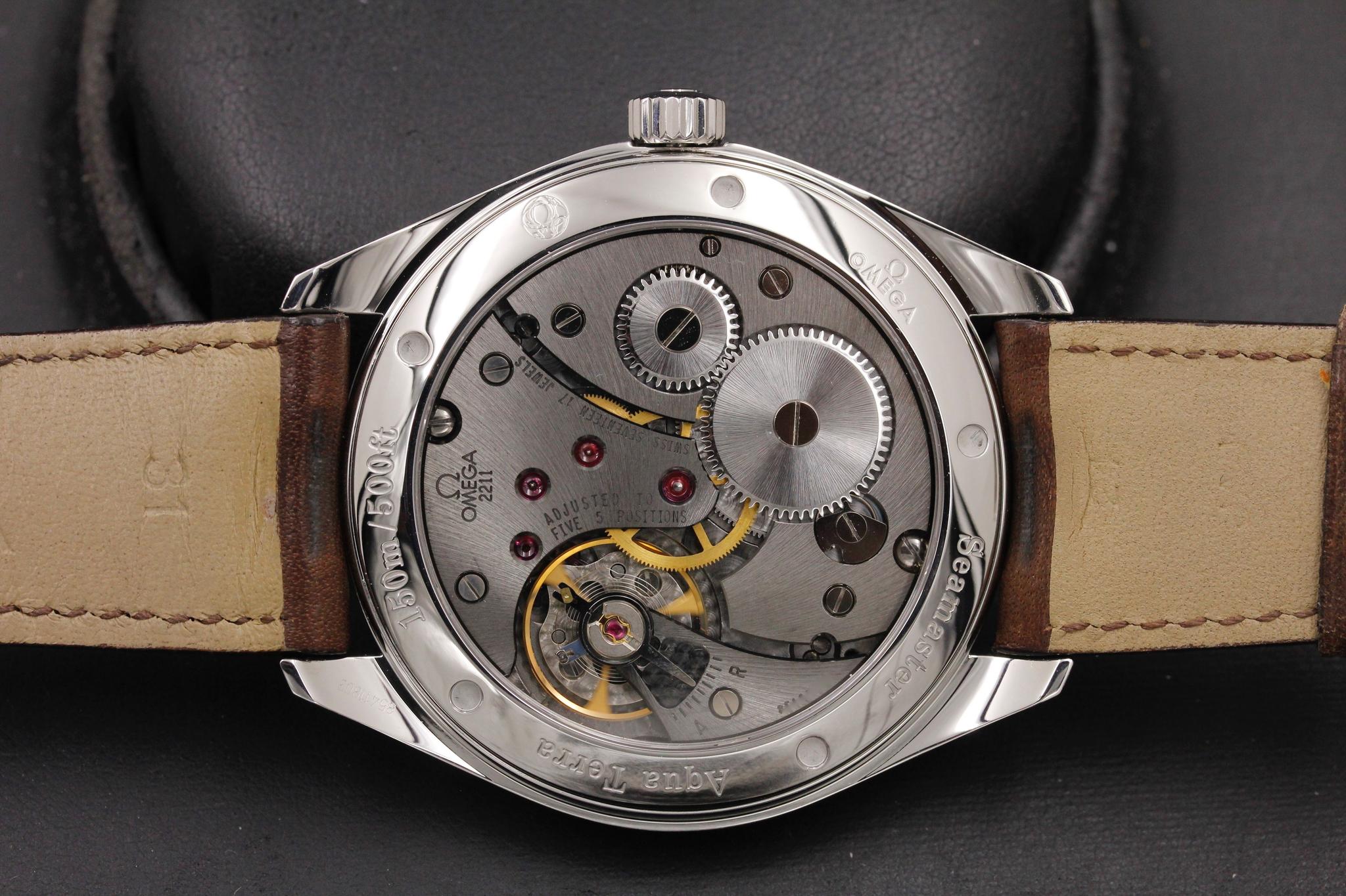 Watch Image 7
