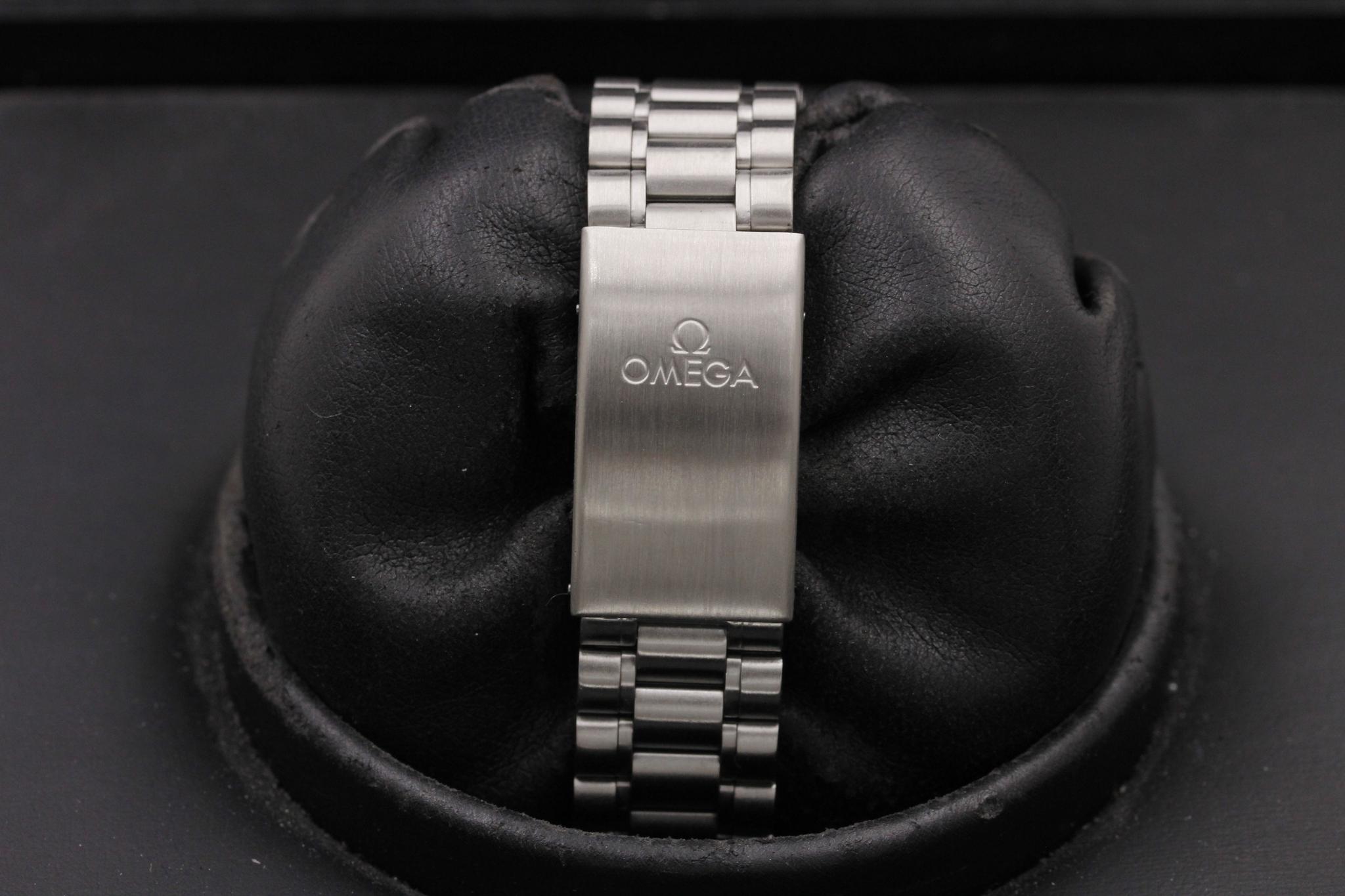 Watch Image 8